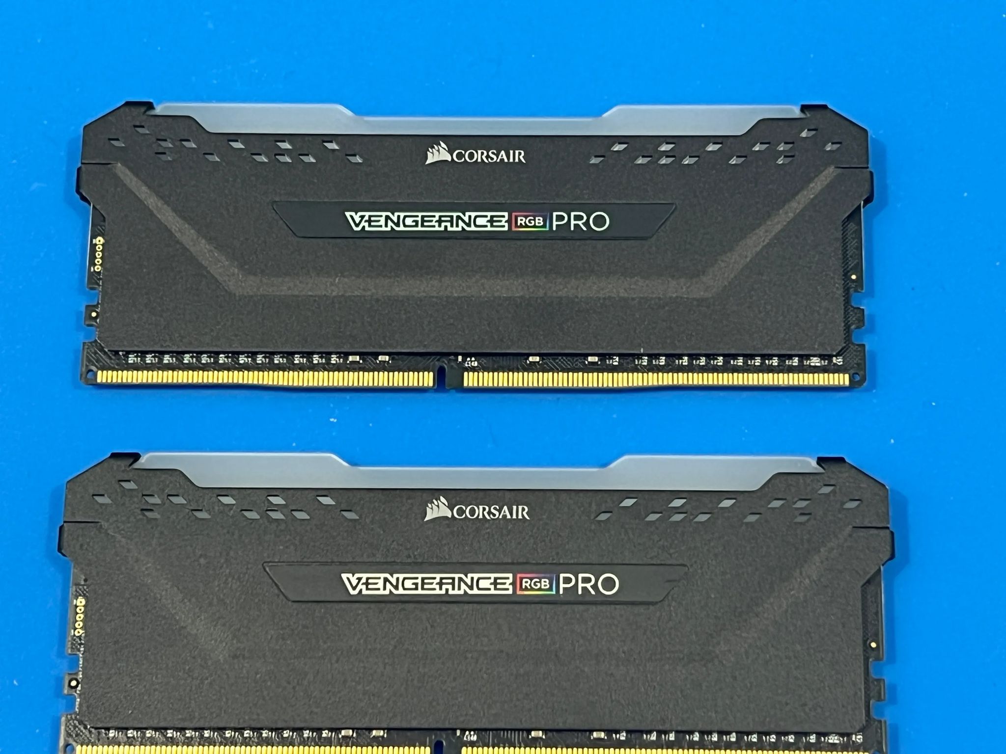 CORSAIR VENGEANCE® RGB PRO 64GB (2 x 32GB) DDR4 DRAM 3600MHz C18 Memory Kit — Black