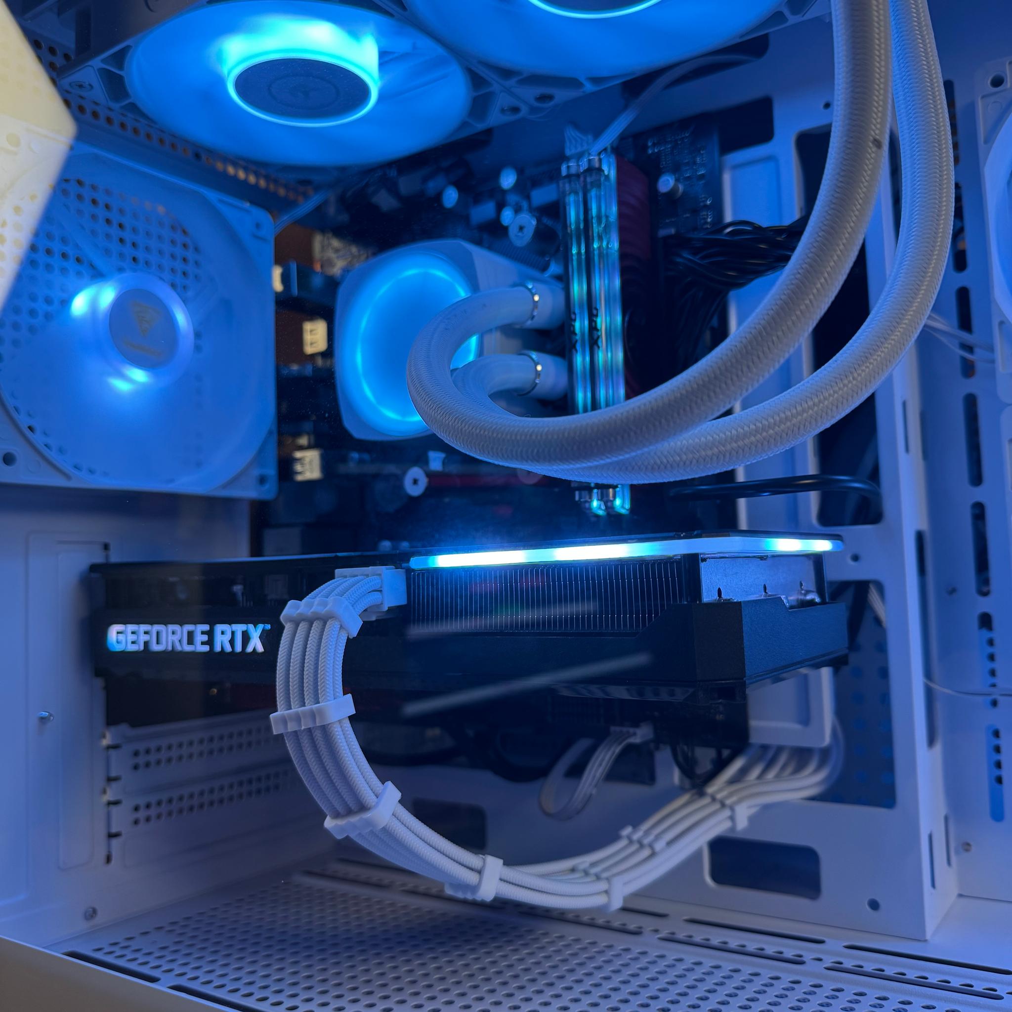 White Stark | RTX 3060 TI | RYZEN 5600X | 500GB SSD | 16G DDR4 | WIFI & BT + WINDOWS 11 ACTIVATED
