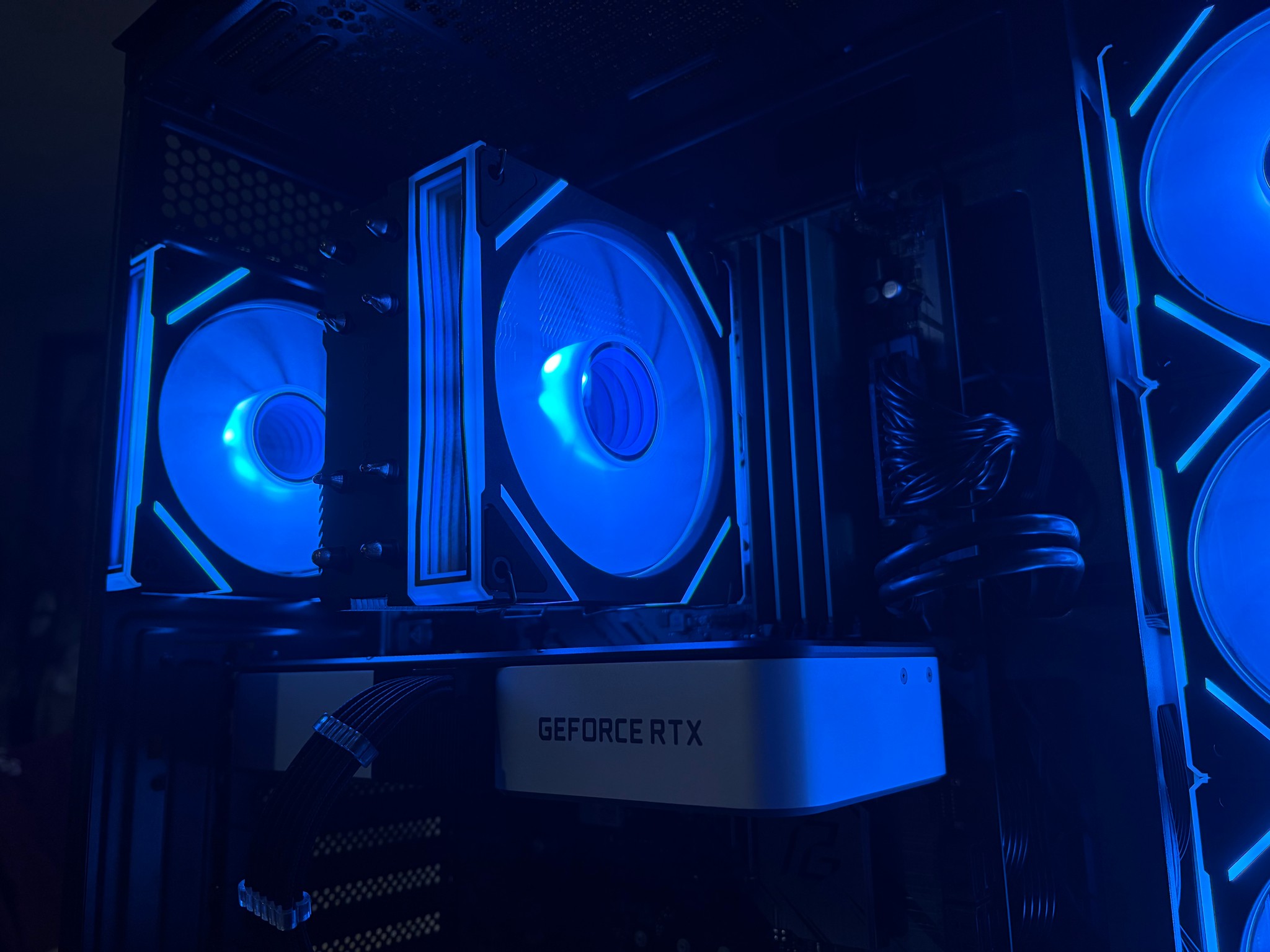 Black Gaming PC | RTX 3060Ti | RYZEN 5 3600X | 16GB RAM | 1TB SSD | ON BOARD WiFi + BT