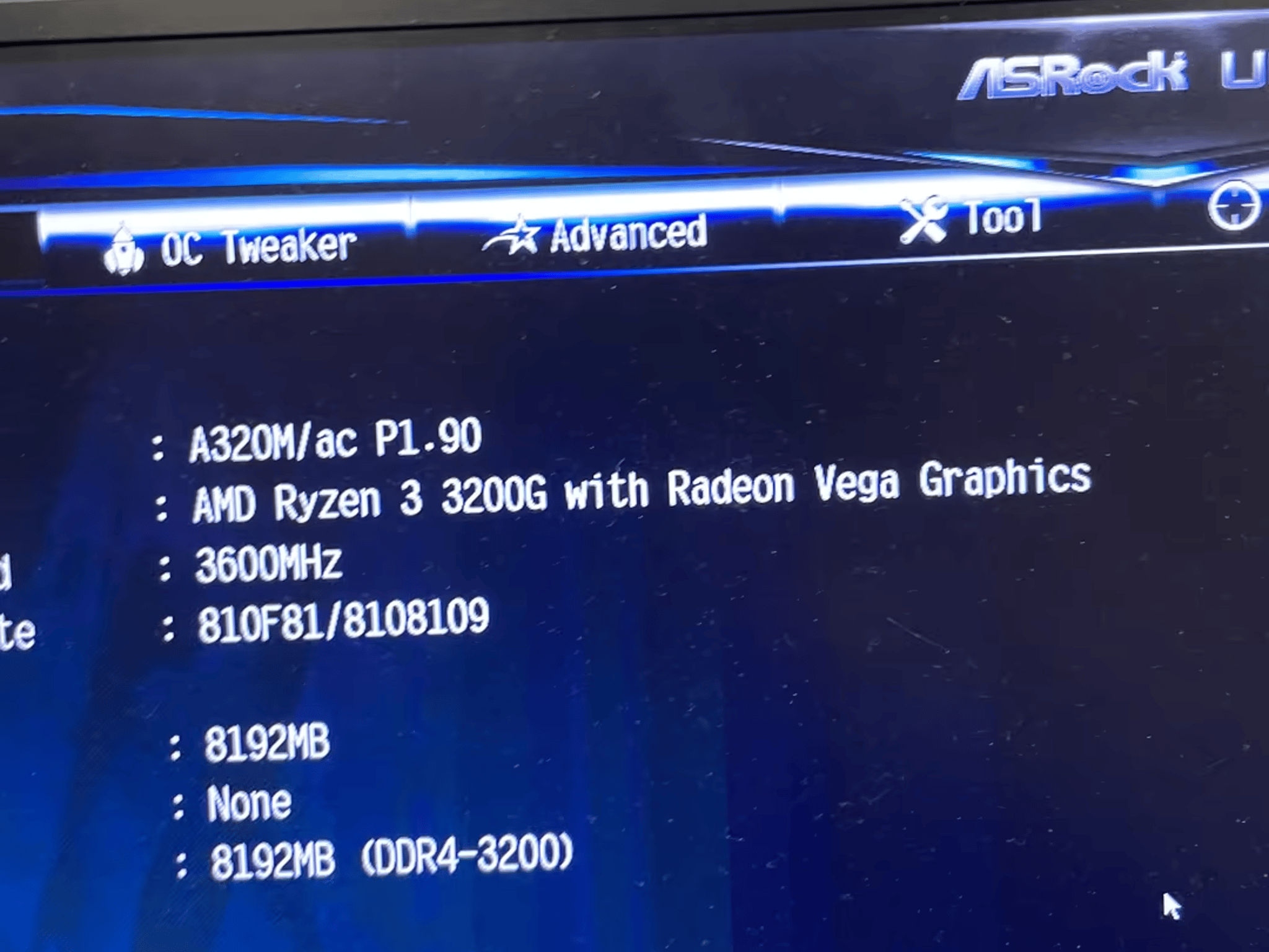 Ryzen 3 3200G + A320M/AC Motherboard