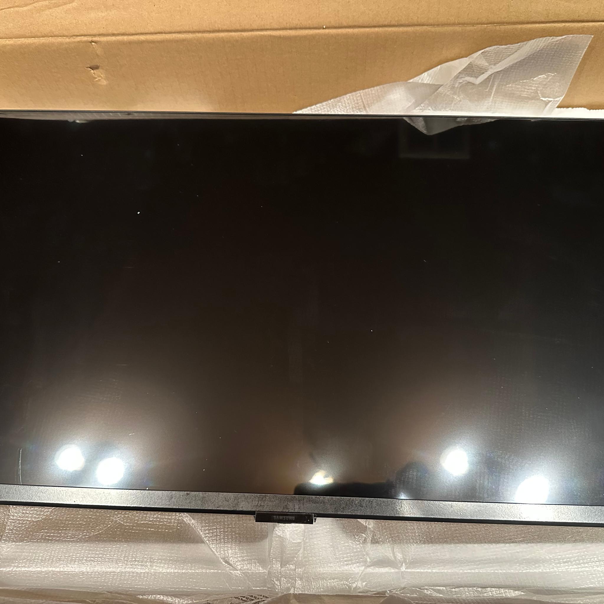 New Samsung 27” Odyssey G50D QHD 180Hz 1ms Gaming Monitor