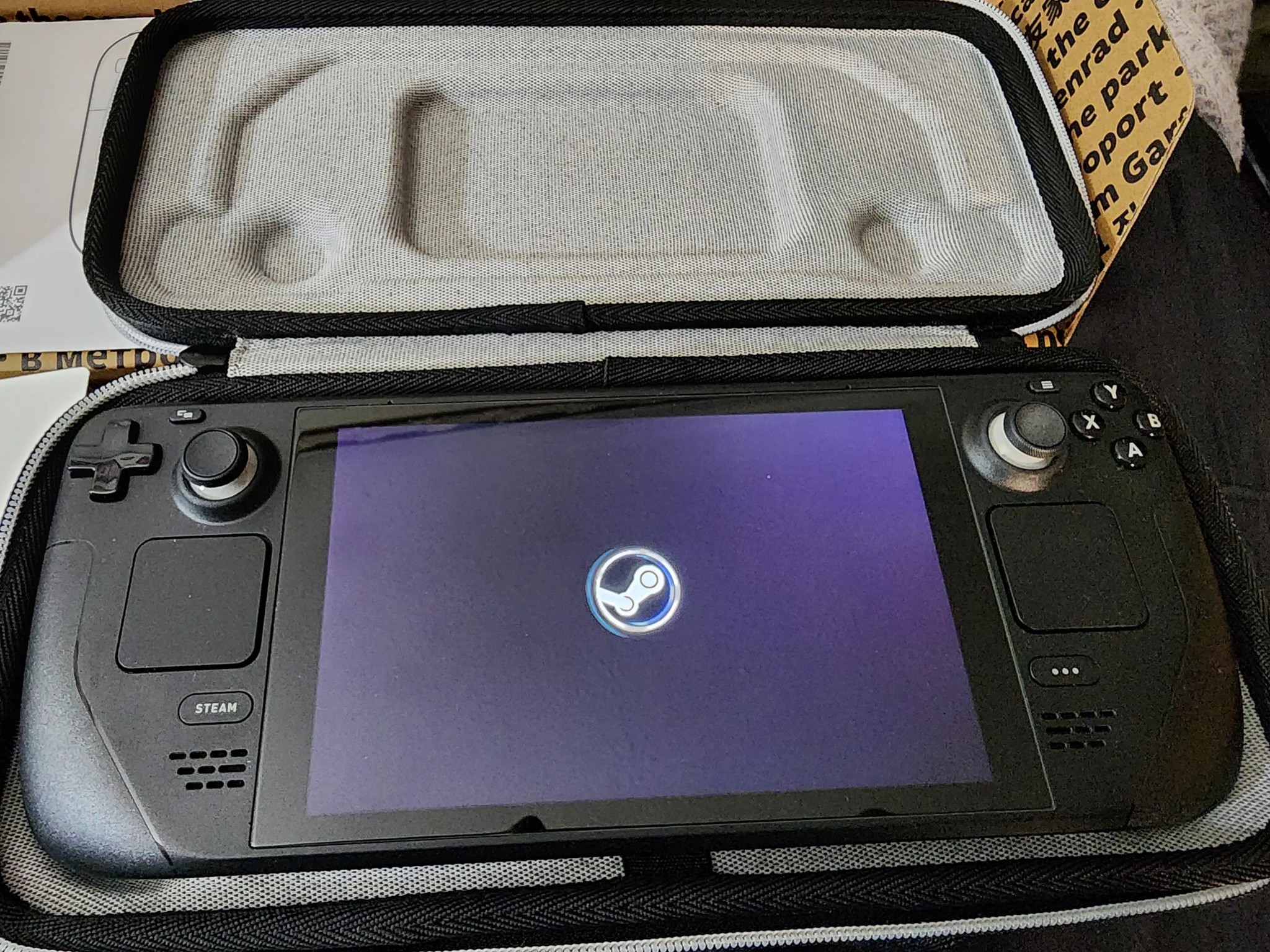 Steam Deck 500GB OLED Screen In original box.  Like New less than a hour of use.