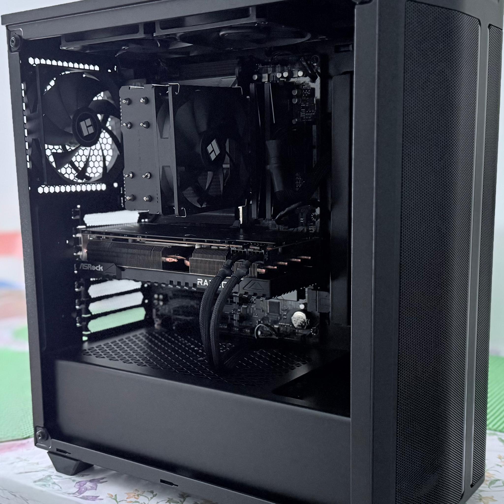 Ryzen 5 7600x | RX 7700XT 12 GB | 32 GB DDR5 6000 | 1.25 TB NVME 2.0 | NO ARGB
