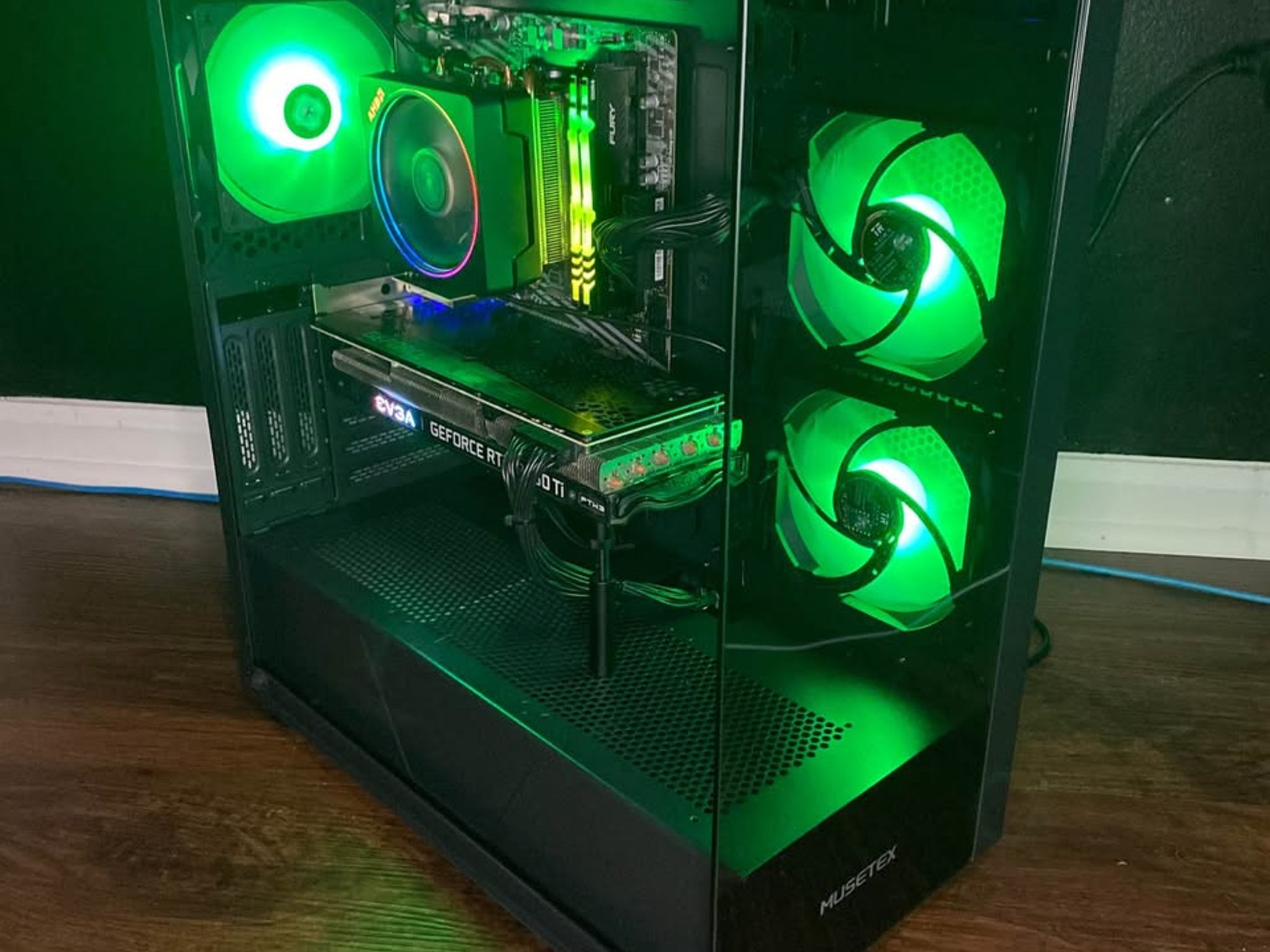 Black Gaming PC (RTX 3060 TI 8GB + AMD Ryzen 5 3600 + 16GB DDR4 + HDD + SSD)