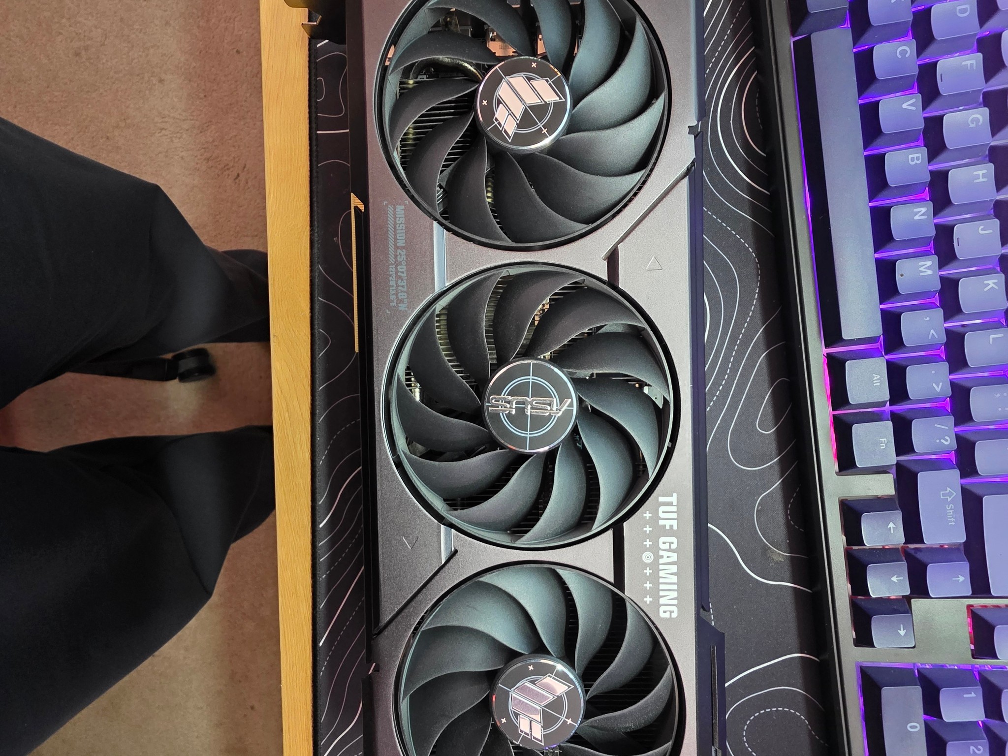 ASUS TUF GAMING GeForce RTX 4070 OC Edition