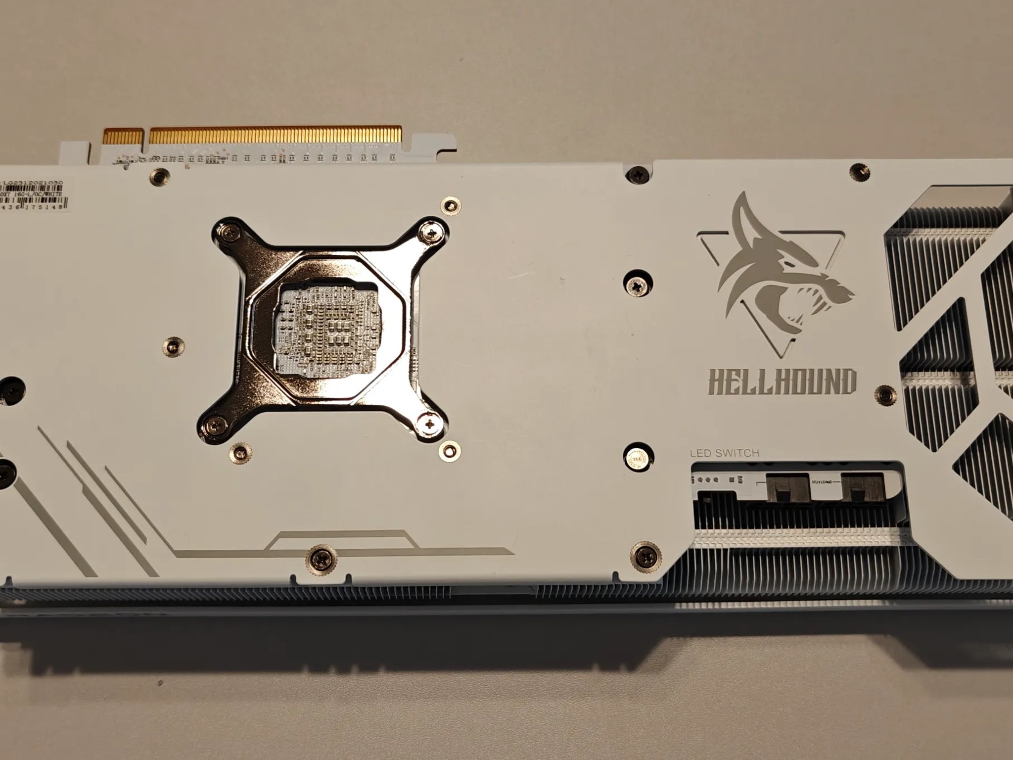 PowerColor Radeon RX 7800 XT HellHound Spectral White 16GB GDDR6