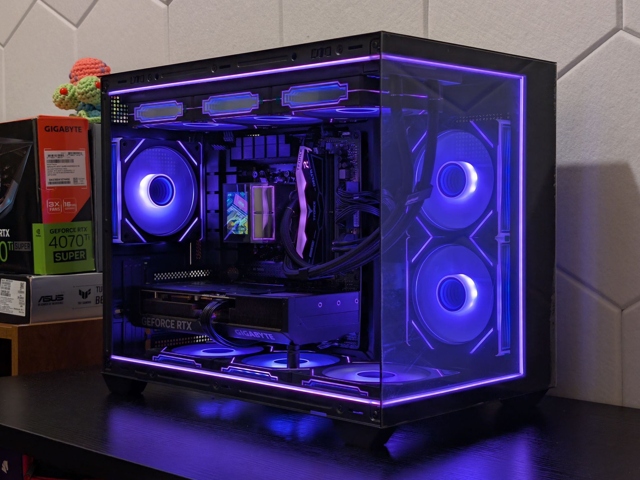 🔥🐃 4K Gaming Beast | RTX 4070Ti Super | Ryzen 7 7700X | 2TB SSD | 32GB RAM | WiFi 6 & BT 🐃🔥