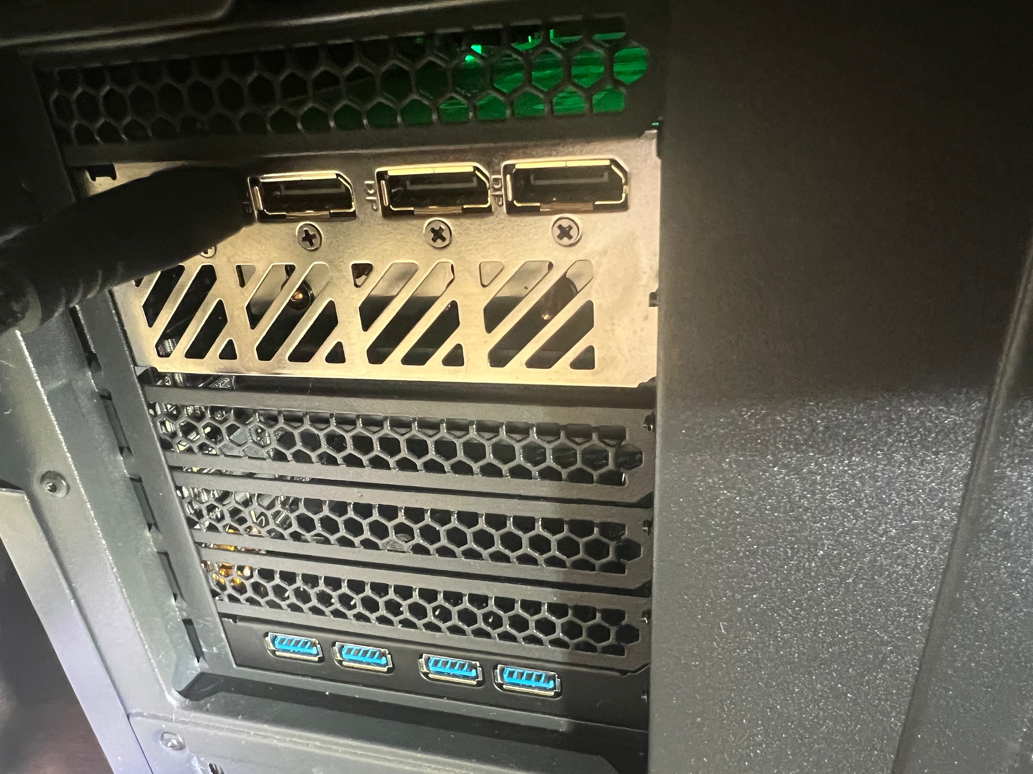 (smoke & fire) high end gamming content creation beast 1440p/4k 12700k ,4070, z790.ddr5