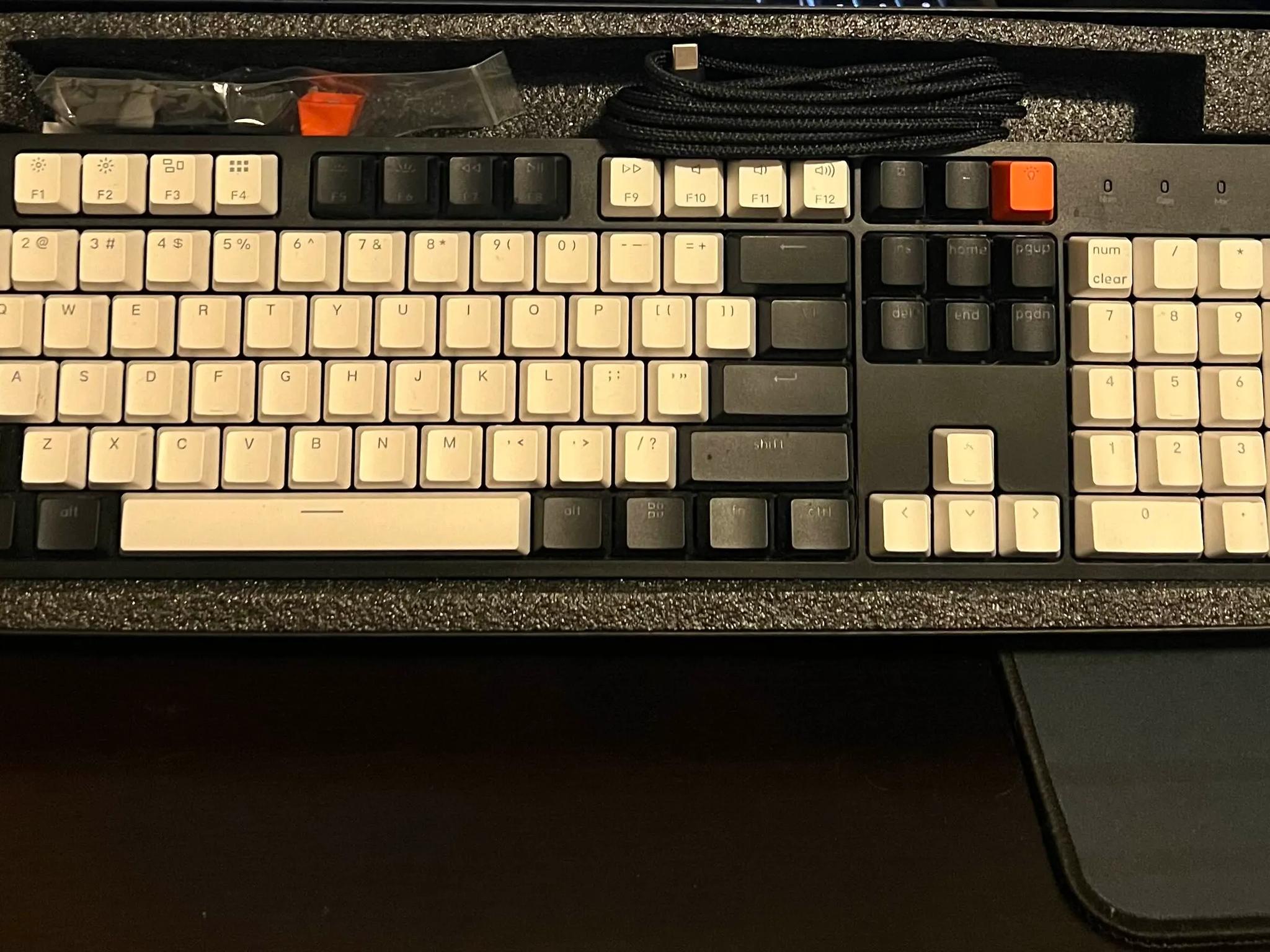 Keychron C2 Hotswappable Keyboard