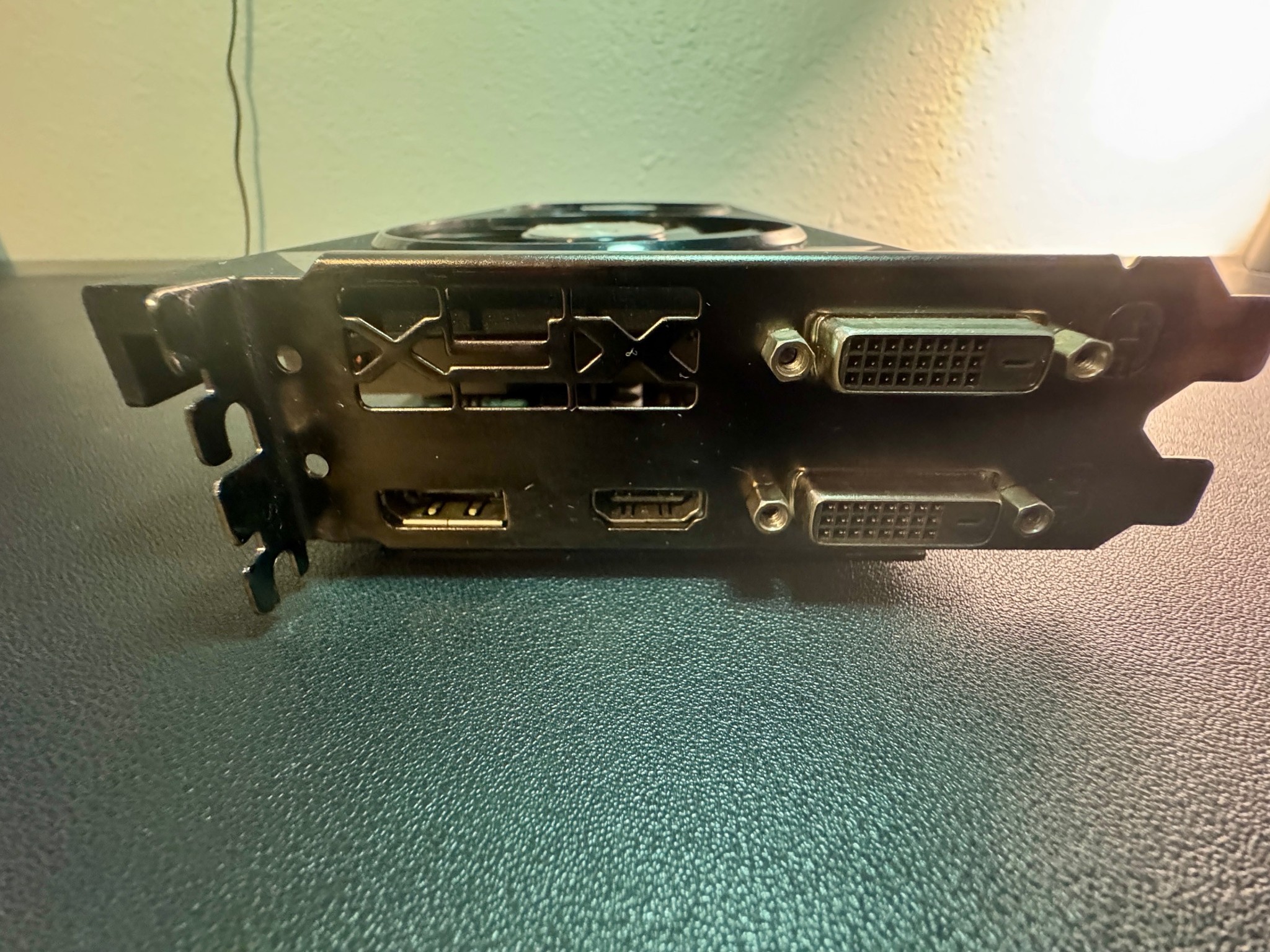 AMD Radeon R9 390 8GB (P-85) – Tested, Works Great