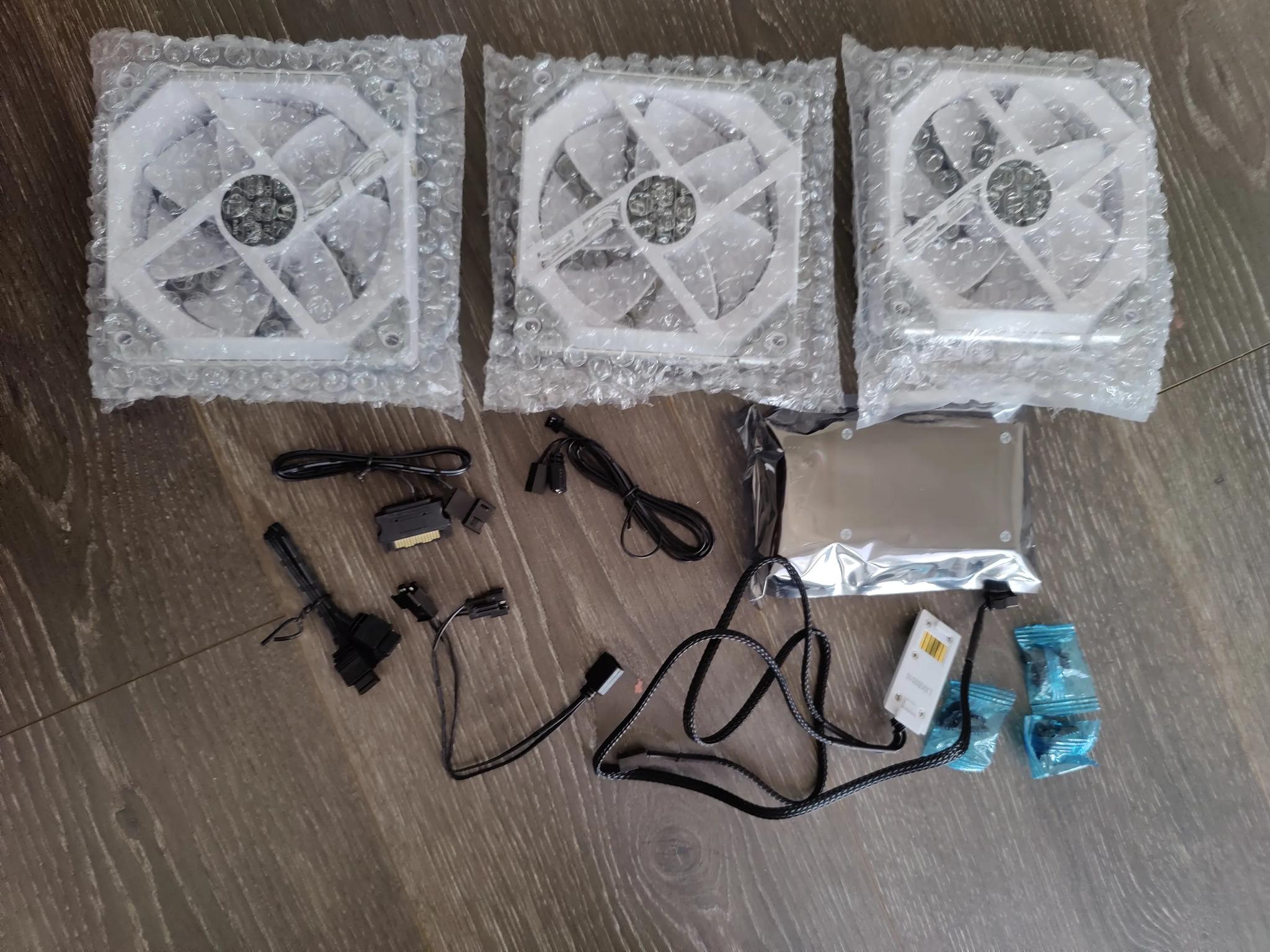 Lian Li Galahad Uni SLI 360