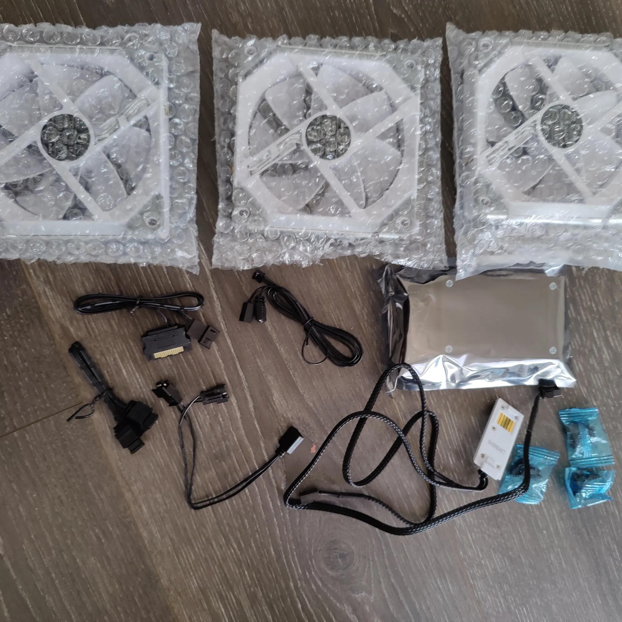 Lian Li Galahad Uni SLI 360