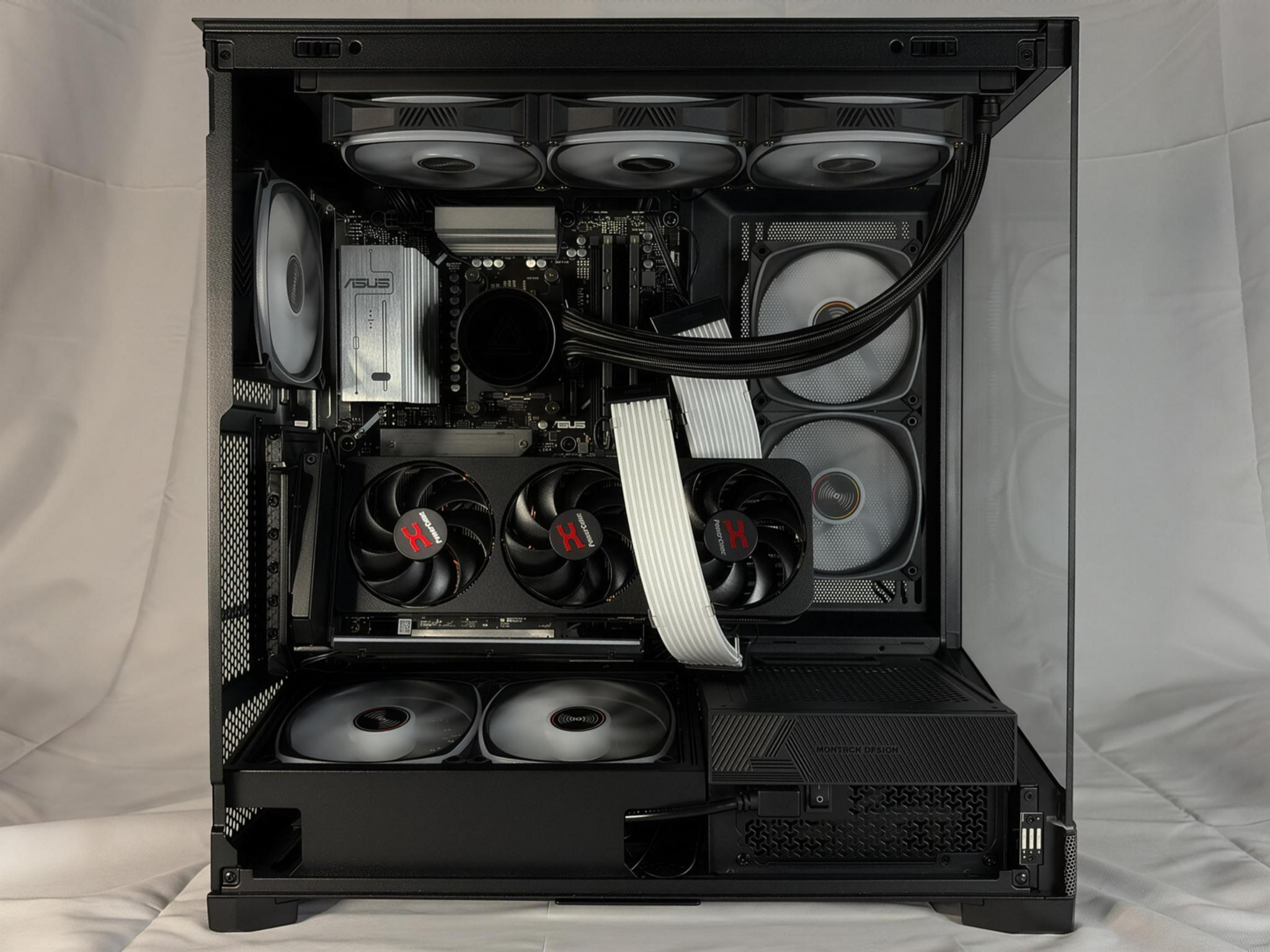 9070 XT | Ryzen 7 7800X3D | 32GB DDR5 | High End 4K Gaming PC | Steam OS Compatible