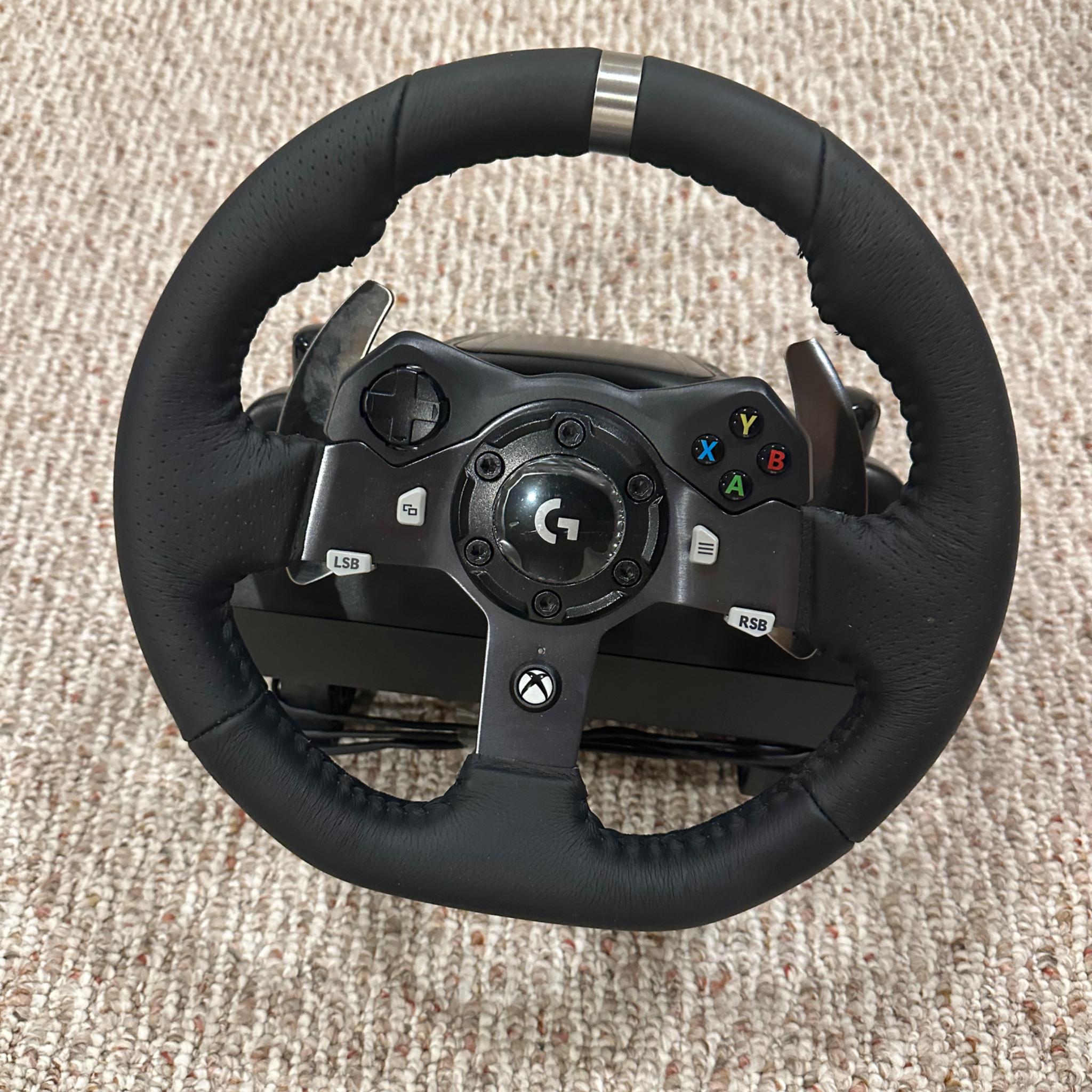 Logitech G920 Driving Force Racing Wheel with Shifter Excellent Condition