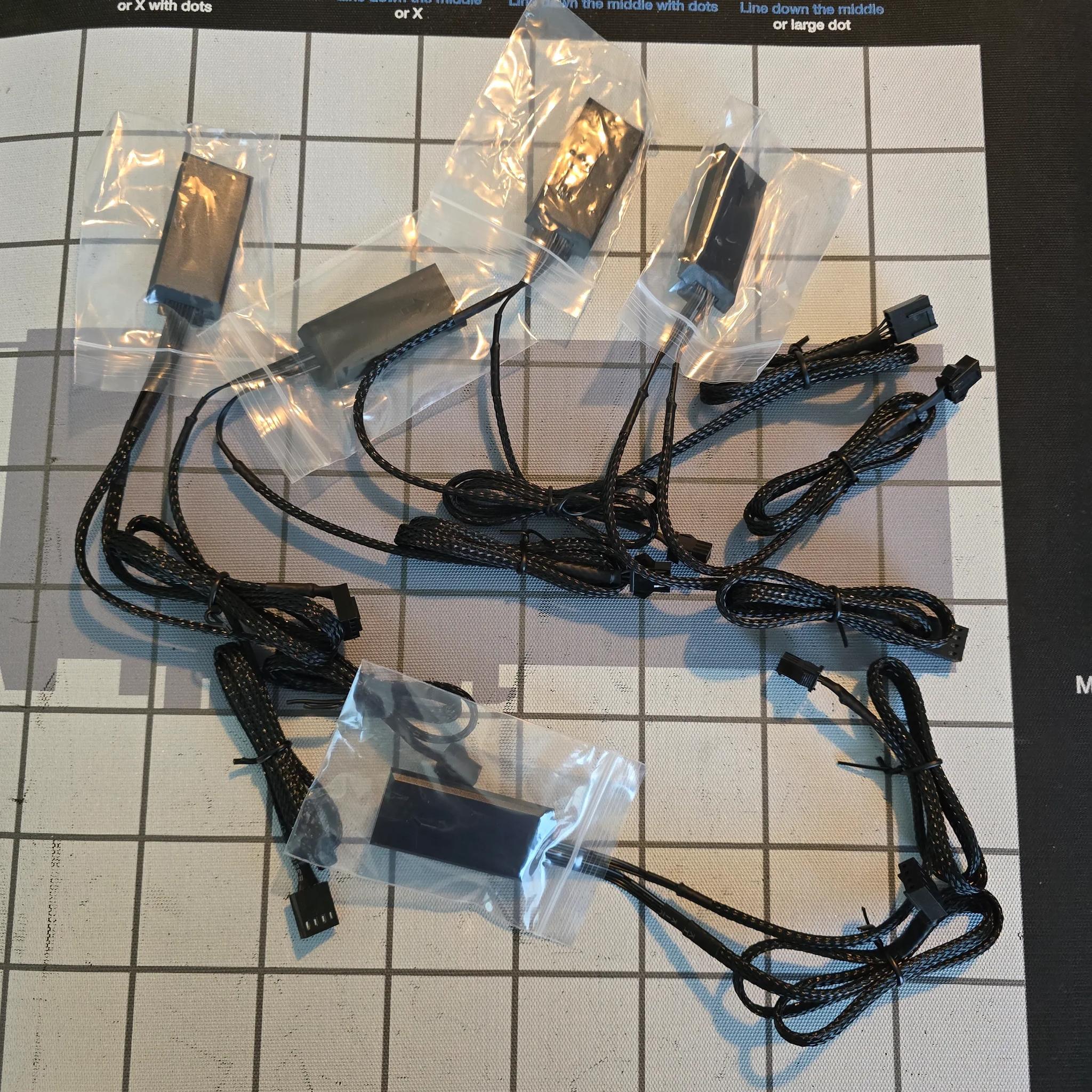 8 Lian-Li SL140mm UNI Fans
