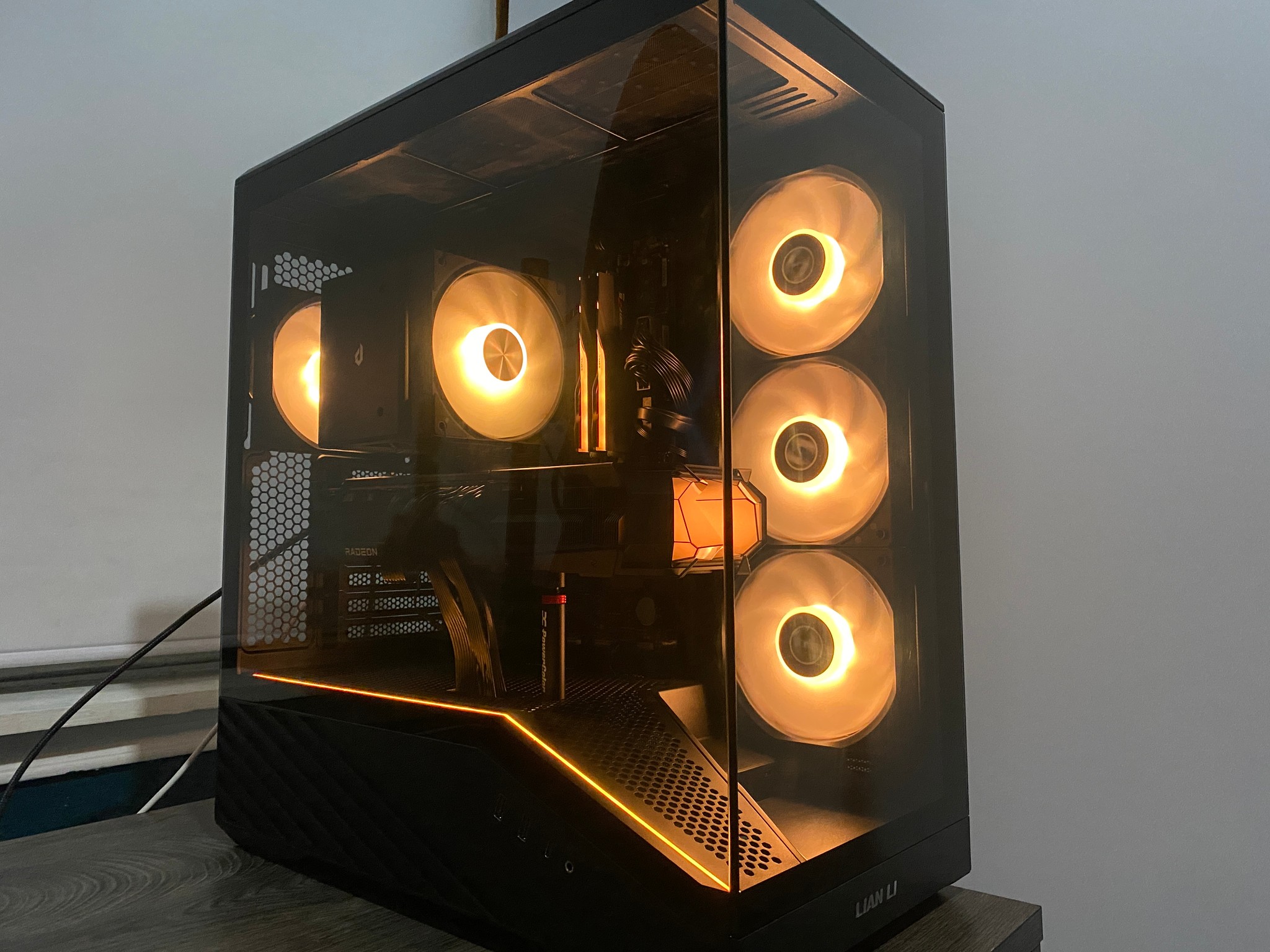 RX 9070 XT Custom Gaming PC - Ryzen 7 7800X3D, 32GB RAM, 2TB NVMe SSD