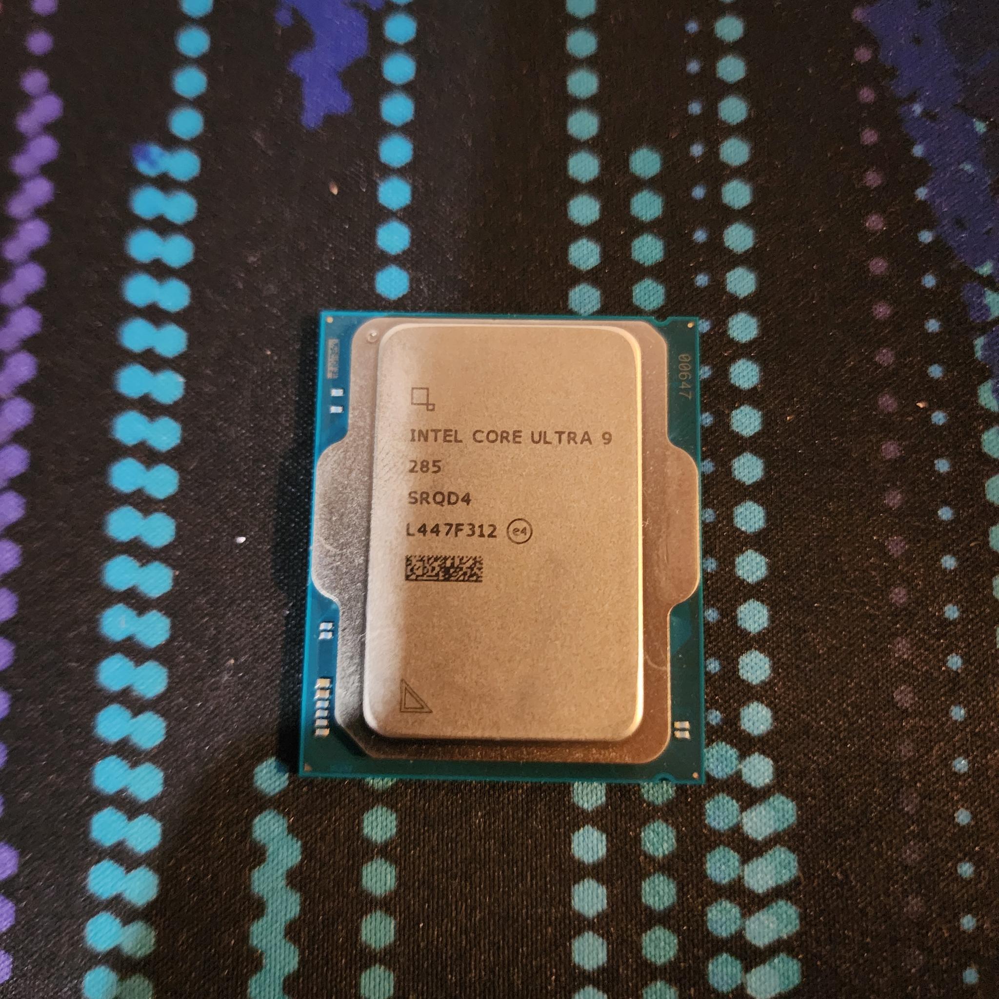 Intel Core Ultra 9 285