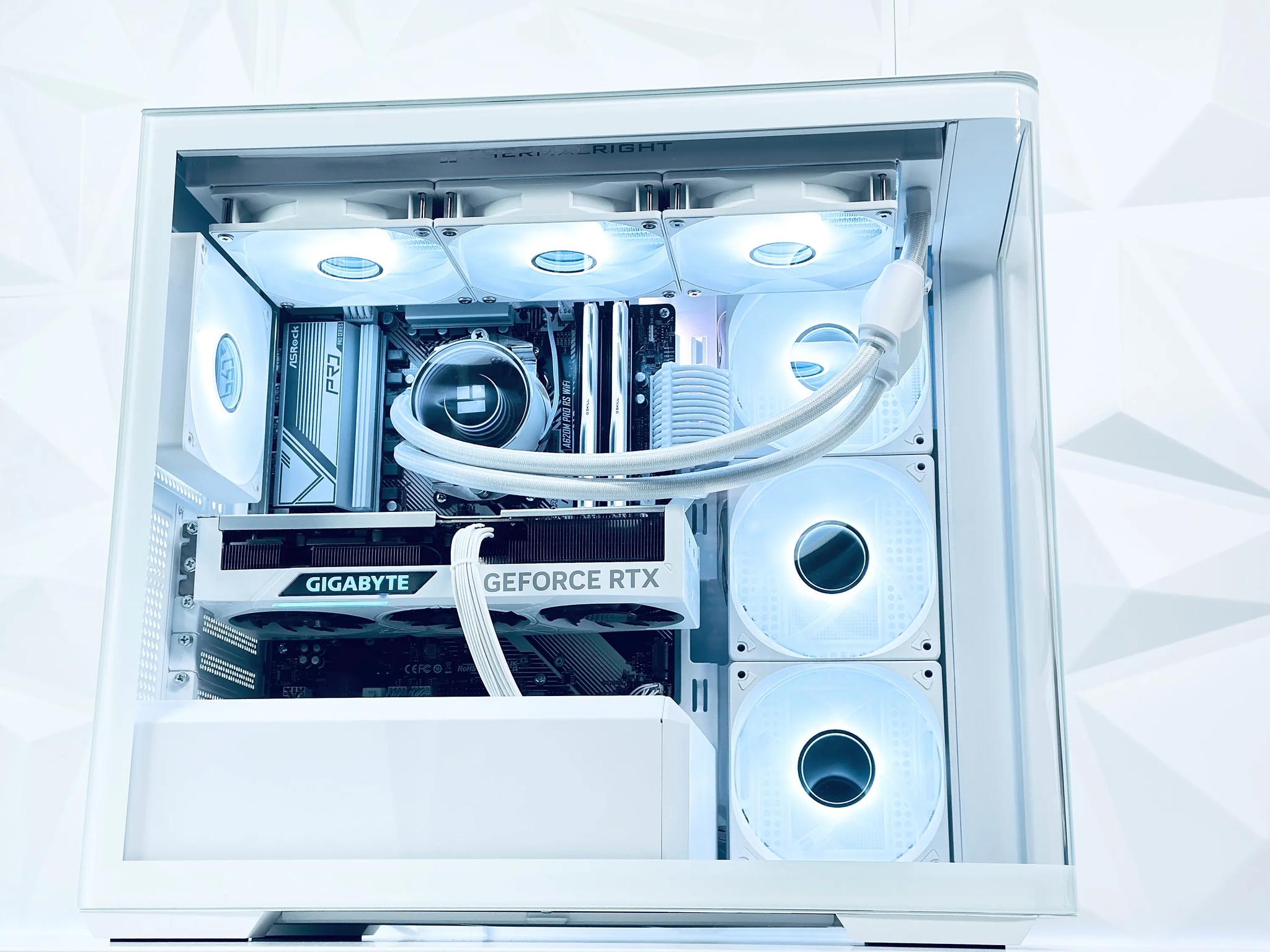 🧊🥶🧔‍♂️Iceman❄️Liquid Cooled Gaming PC❄️Nvidia RTX 4070 Ti 12GB❄️AMD Ryzen 7 7700❄️32GB DDR5