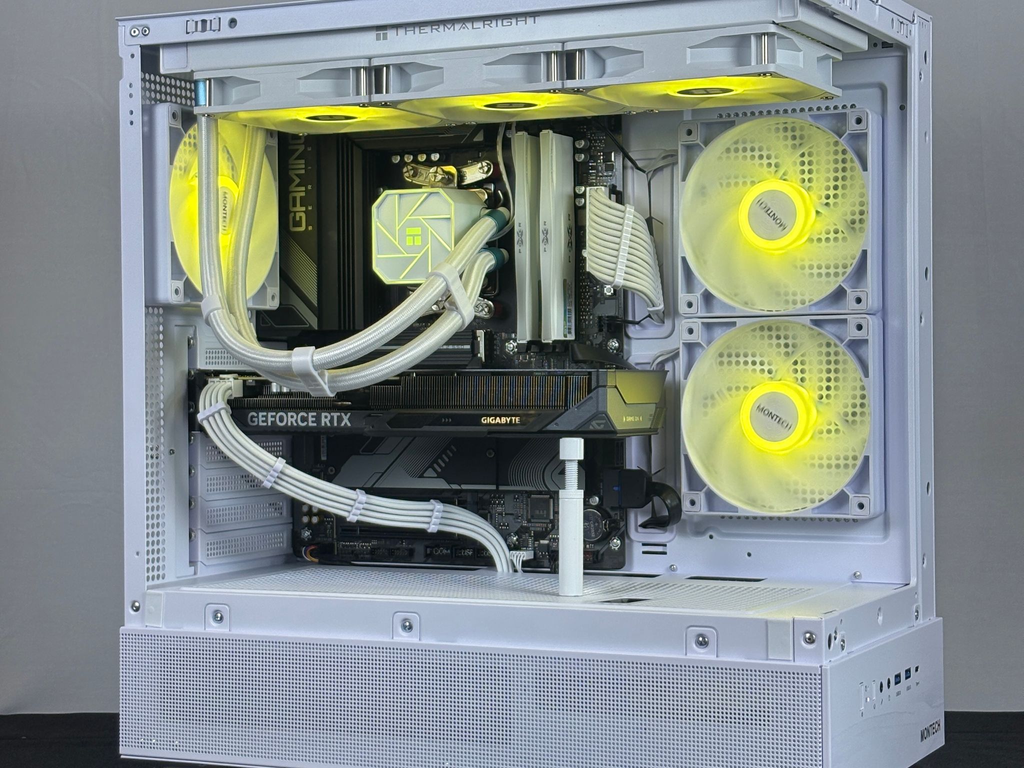 🤍 White RTX 5060 + Ryzen 5 PC | 32GB DDR5 | Full ARGB Control | WiFi + BT
