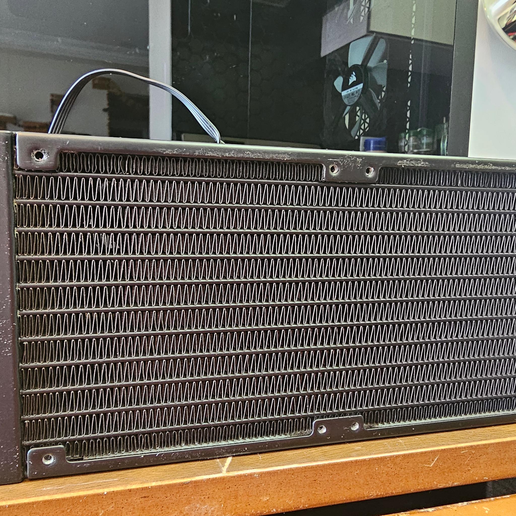 Corsair iCUE H100i RGB PRO XT
