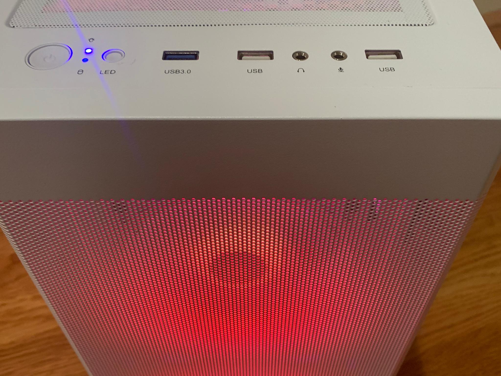RX 580 8GB RYZEN 5 1600X FORTNITE READY WHITE CUSTOM 16GB RAM 1000GB SSD ARGB LIGHTING WINDOWS 10