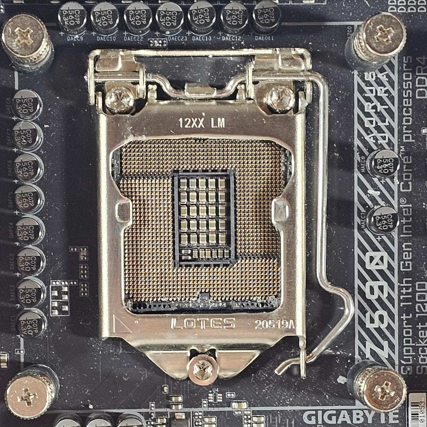 Gigabyte Z590 AORUS ULTRA DDR4 LGA1200 11th Gen Intel ATX Motherboard