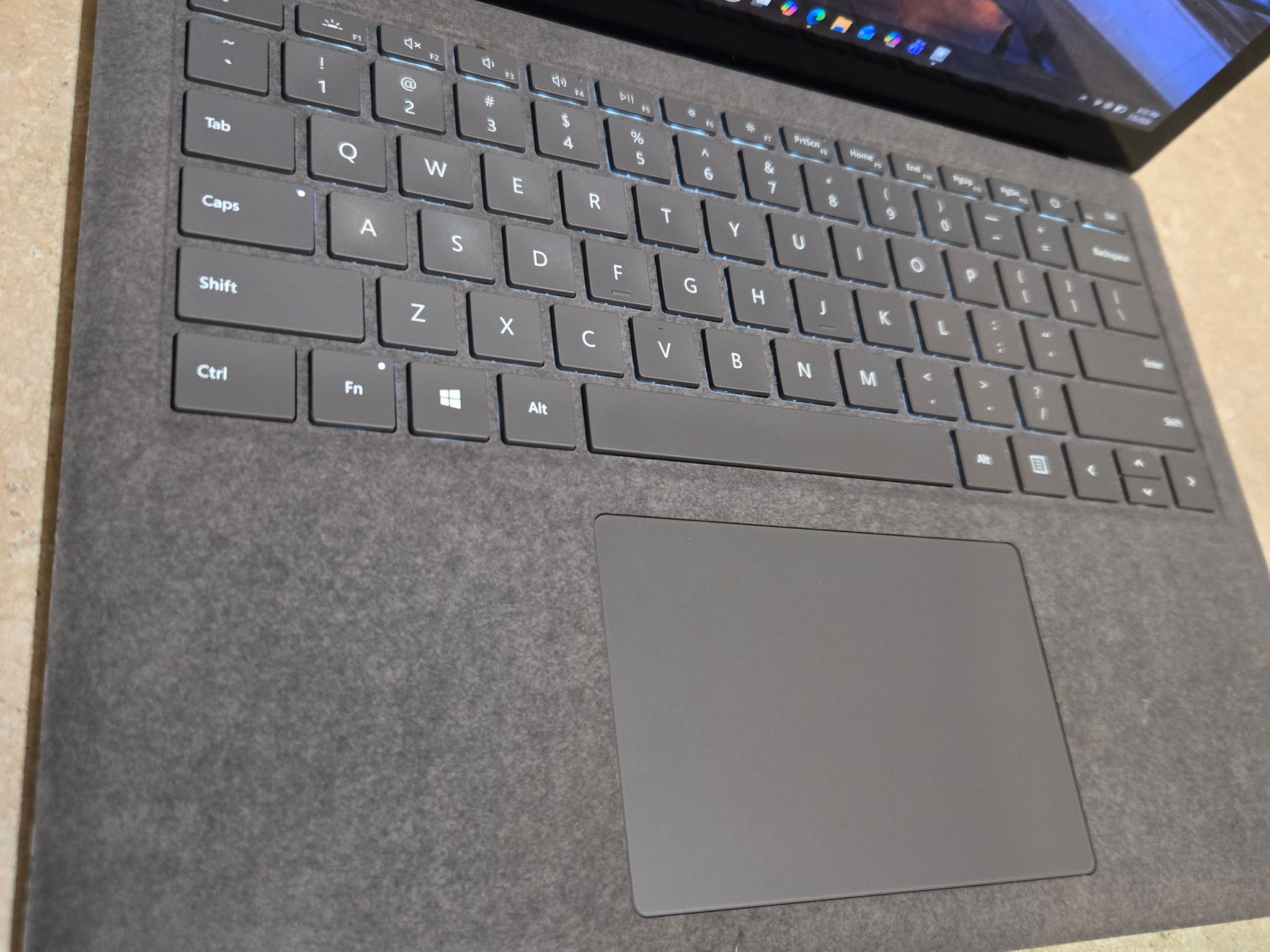 Microsoft Surface Laptop 4 - 256Gb SSD - Ryzen 5 - 13.5" 2k Touch Display - Model 1958