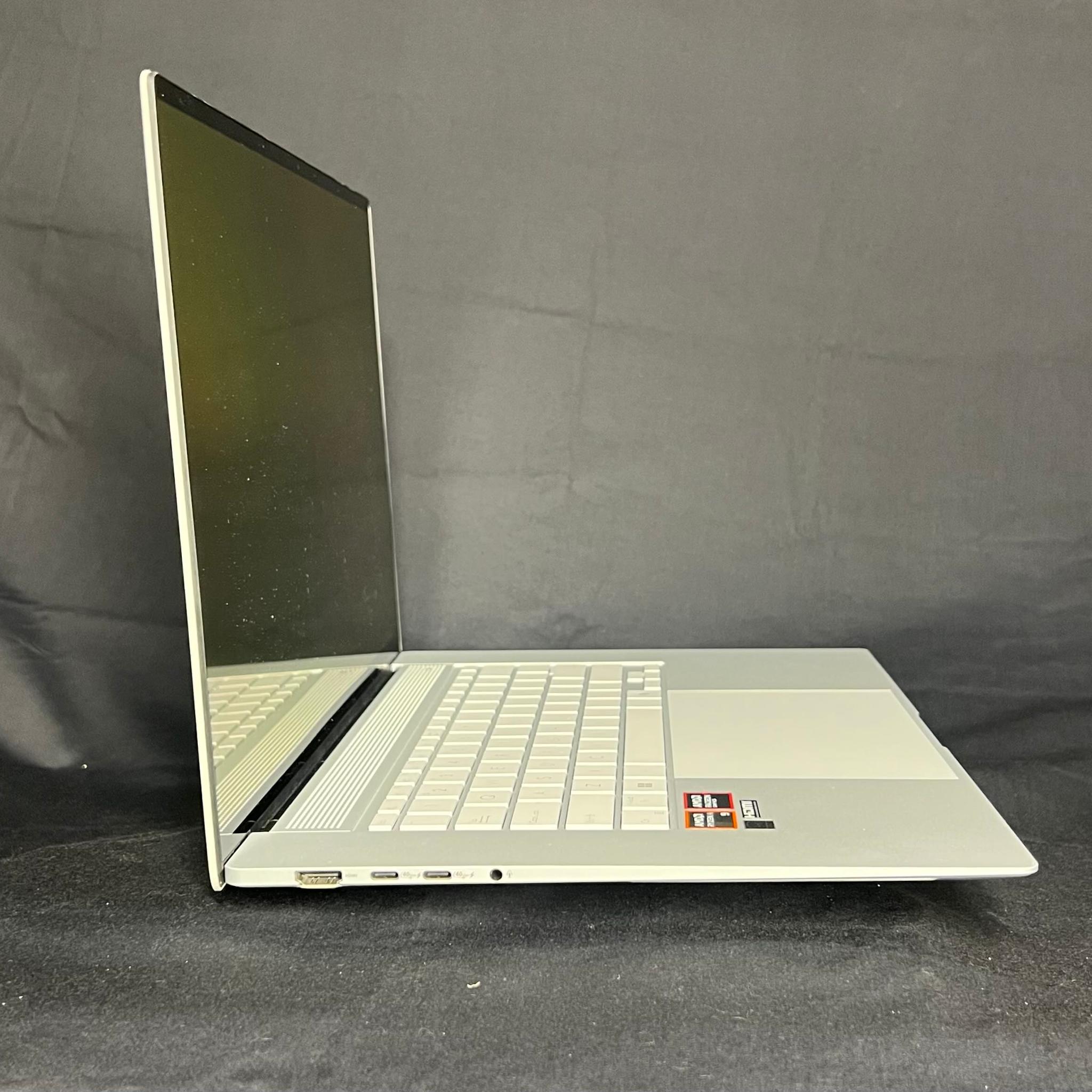 ASUS Zenbook S 16 3K OLED (UM5606WA‑S16.R3651TB) – Brand New