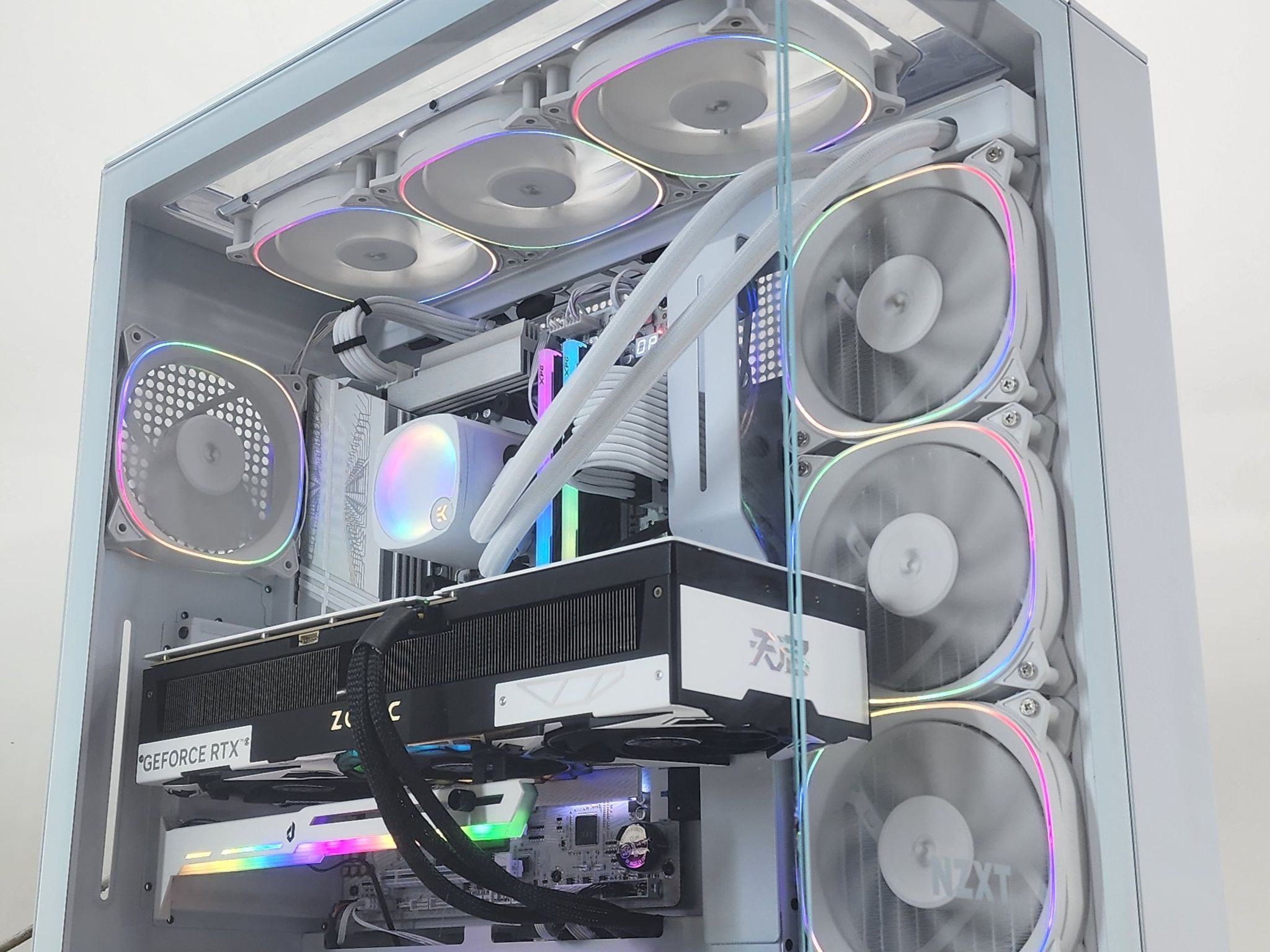 Gaming PC Ryzen 7 9800X3D 32GB RAM 1TB SSD RTX 5080 16GB Windows 11 Computer