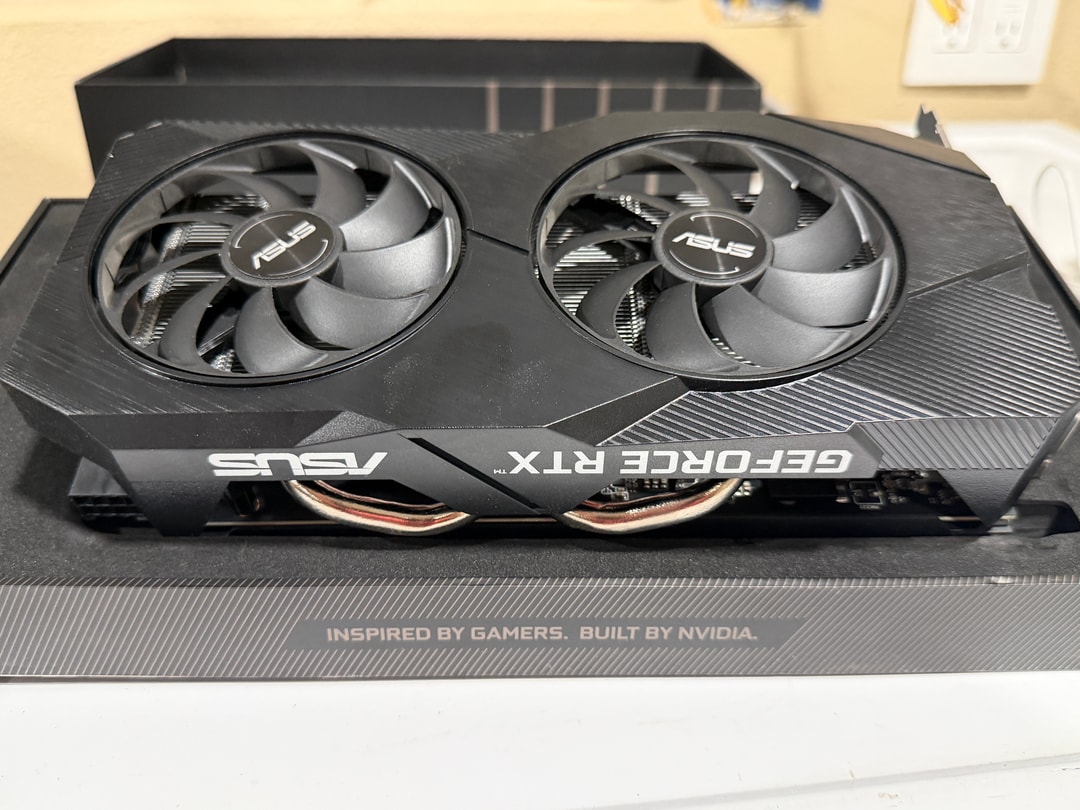 Asus DUAL GeForce RTX 2060 | Jawa