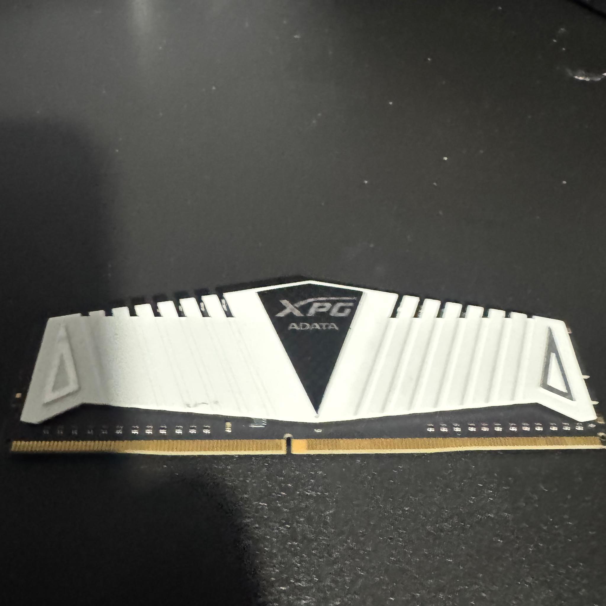 ADATA 8GB DDR4 3000MHz CL16 White RAM Stick – Tested & Working