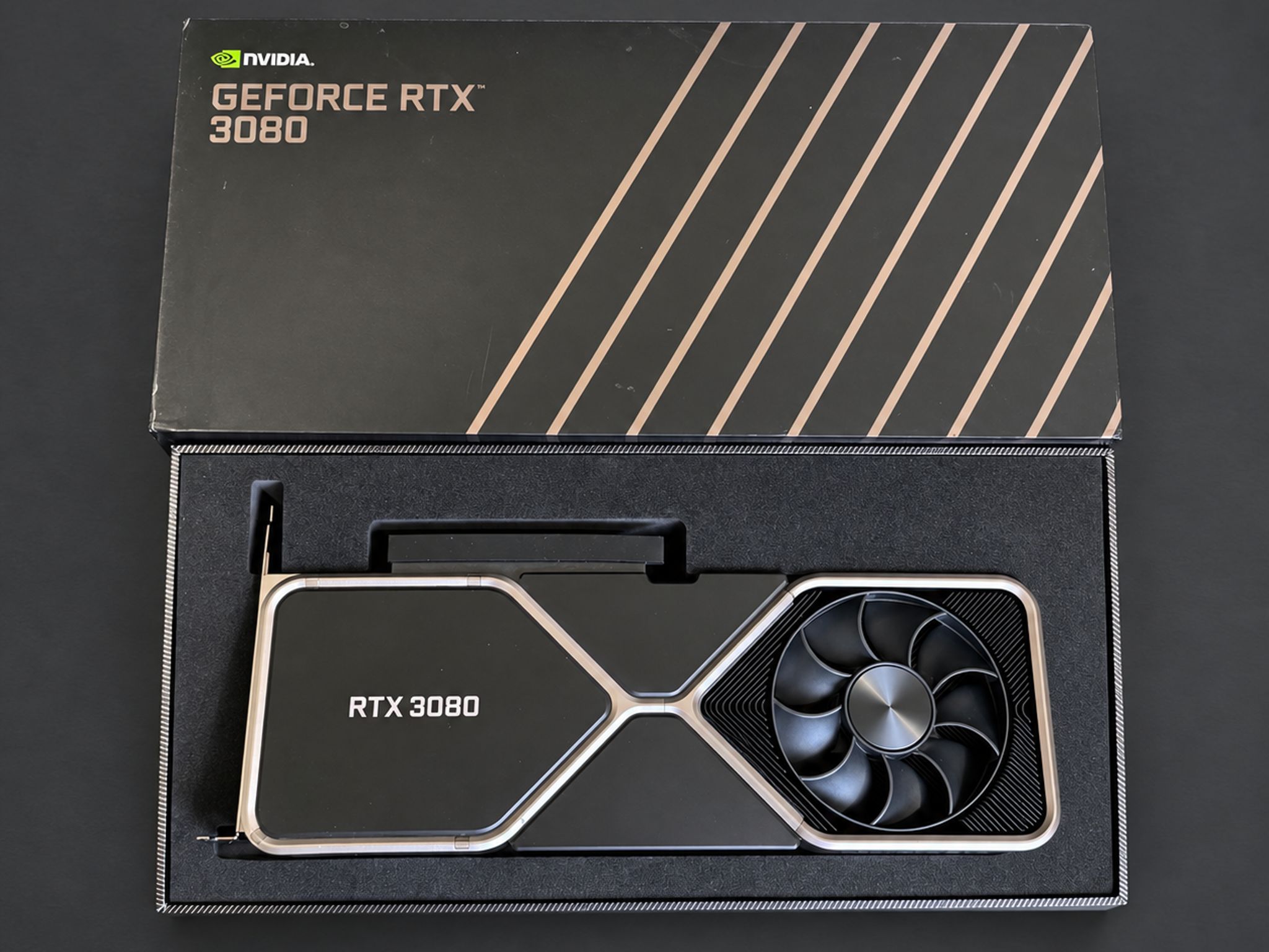 NVIDIA GeForce RTX 3080 Founders Edition - Open box