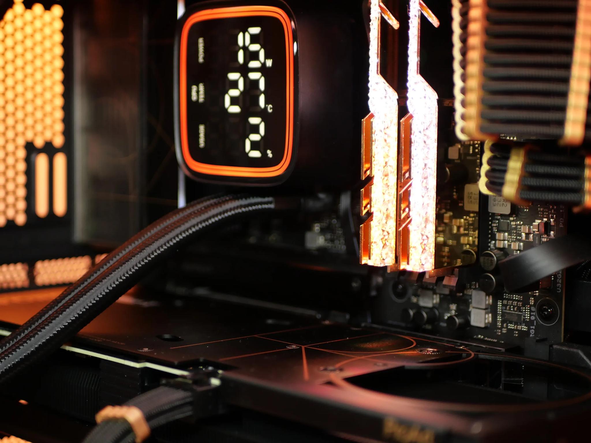 Gold Wood? 🪙|🪵 RTX 4070, I5 13500 (14-core), 32gb RAM, 2TB NVME, Liquid cooled PC