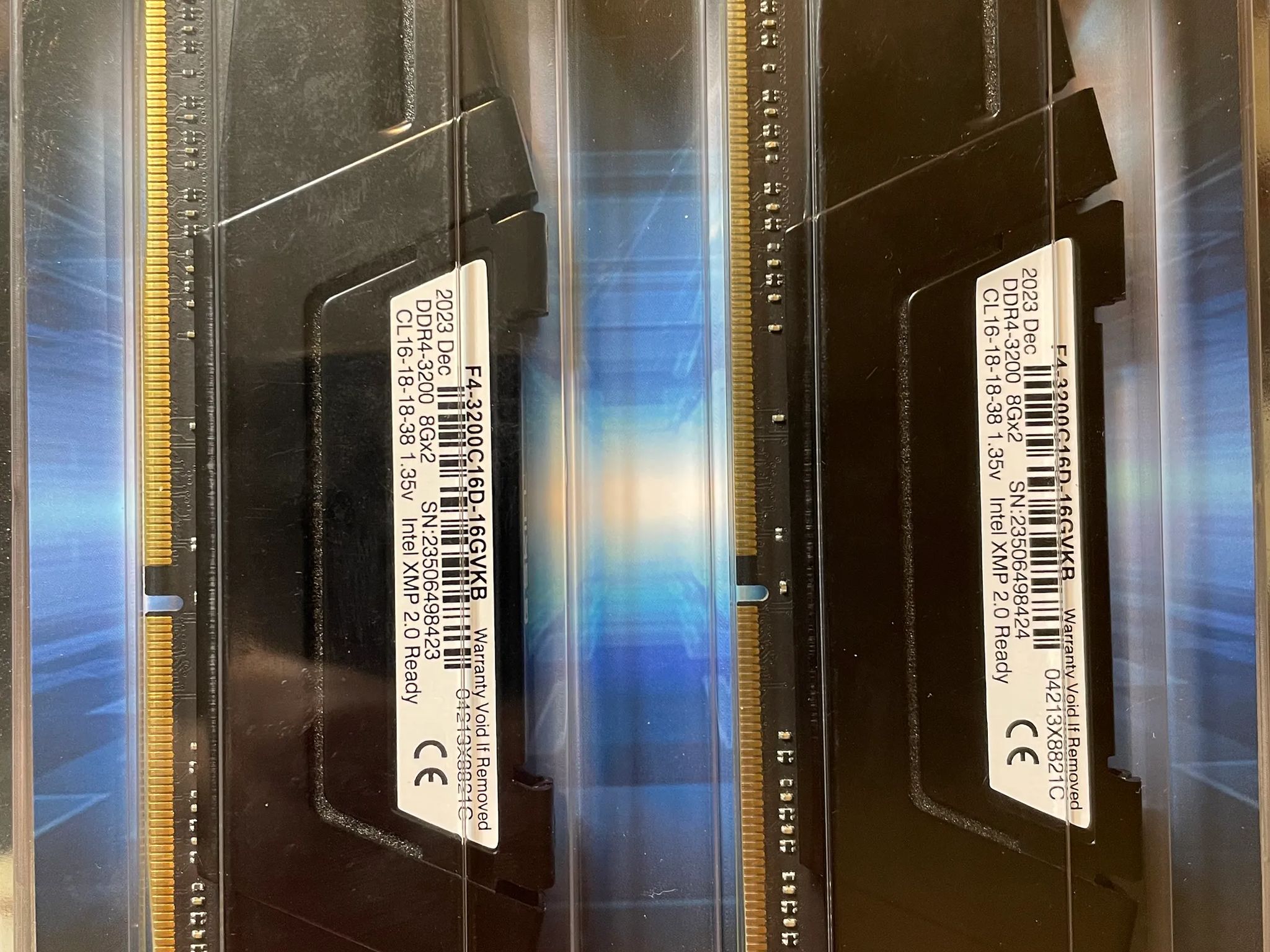 G.Skill Ripjaws V 16GB (2 x 8GB) DDR4-3200 PC4-25600 CL16 Kit (NEED GONE)