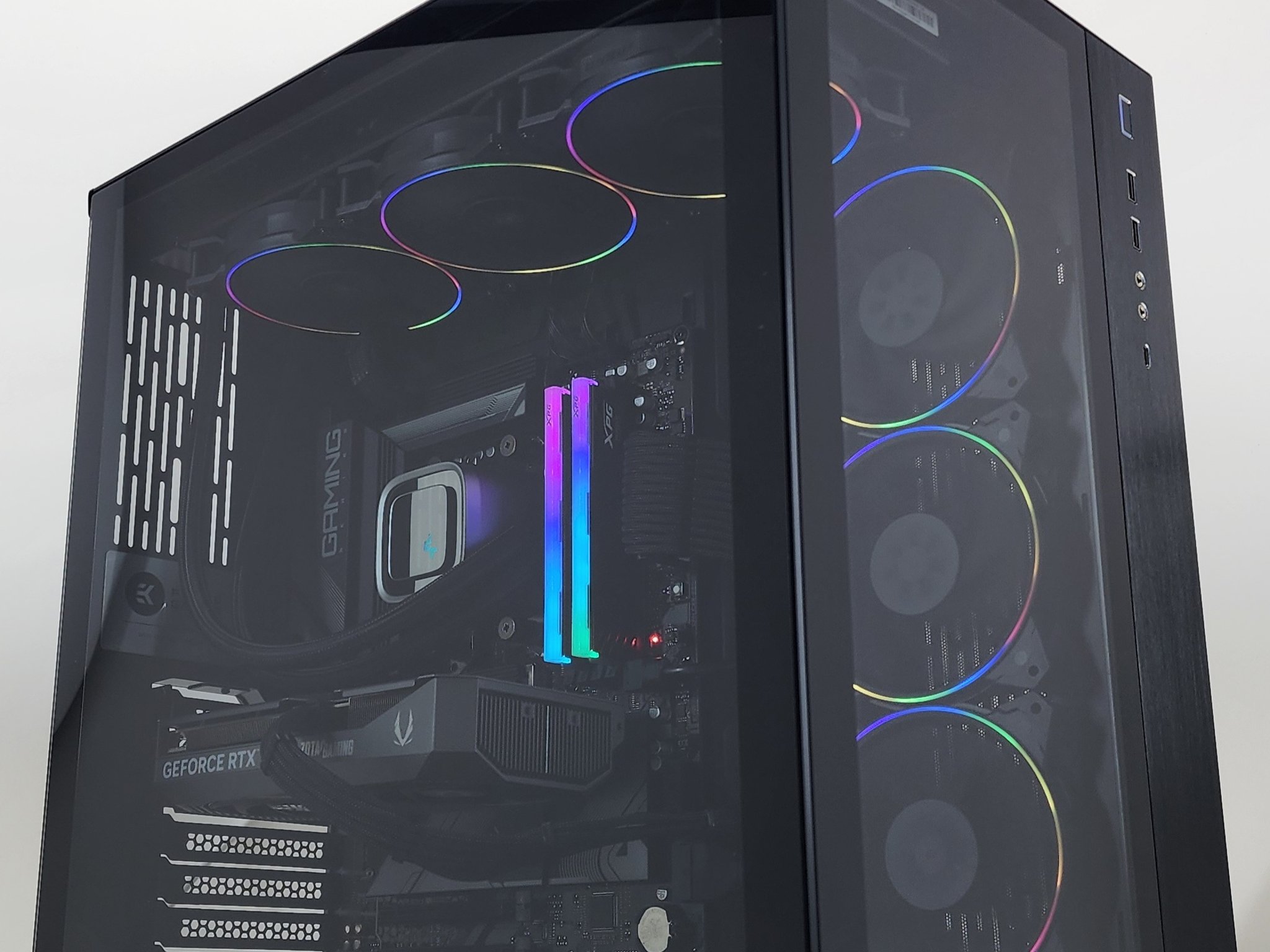 Gaming PC Ryzen 7 9700X 32GB RAM 1TB SSD RTX 5060 Ti  16GB Windows 11 Computer