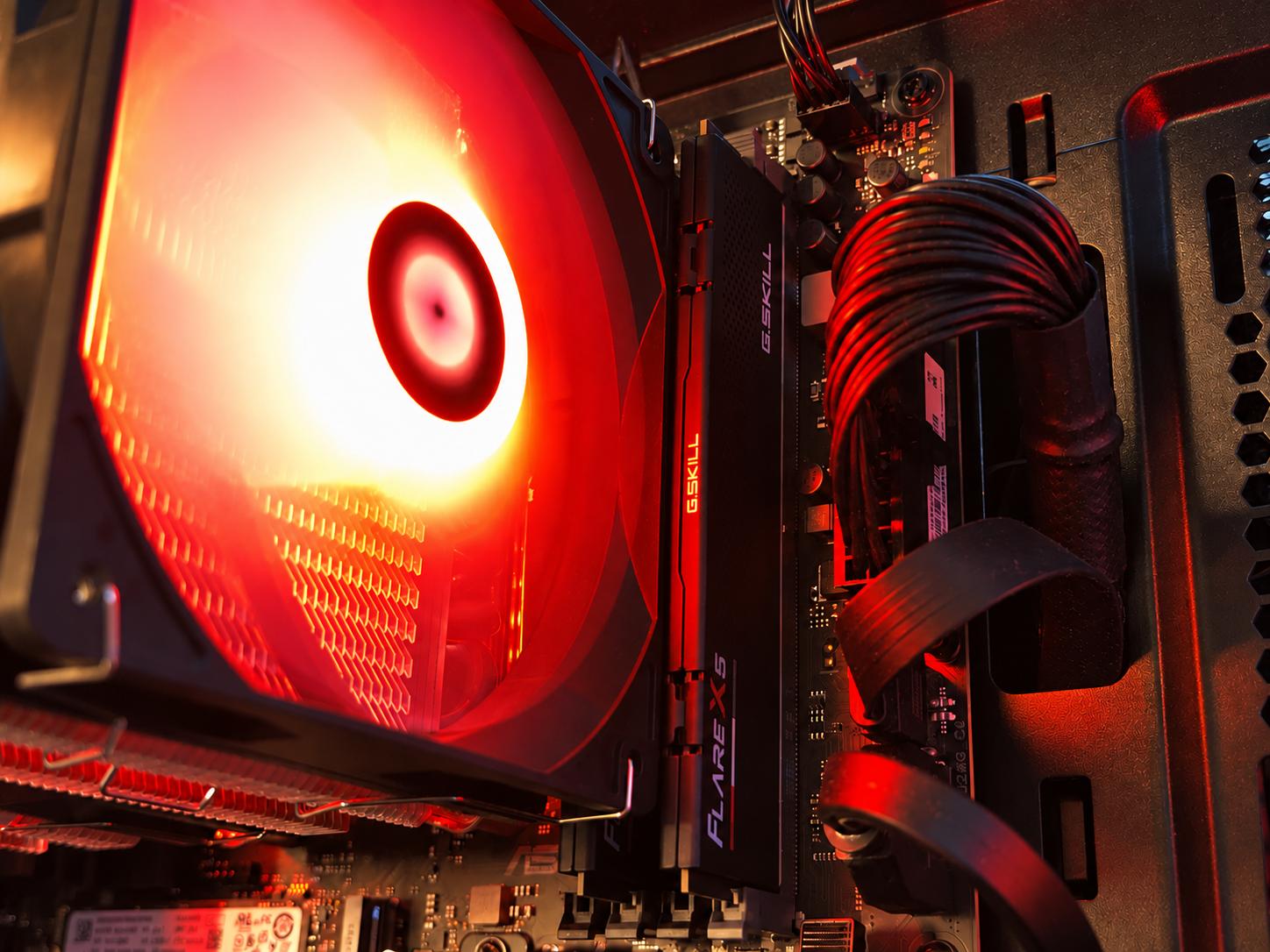 🔥 The Crimson Titan – EVGA 3090 Ti | 9850X3D | 32GB RAM | 1TB NVME | 1000W GOLD
