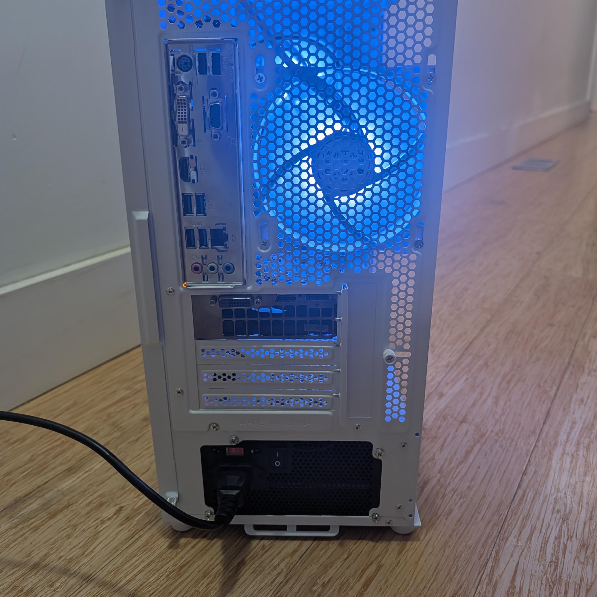 Custom gaming PC | I7 6700 | EVGA GTX 1050 TI | 16GB DDR4 | 256GB NVME | B150 | 430W Thermaltake |