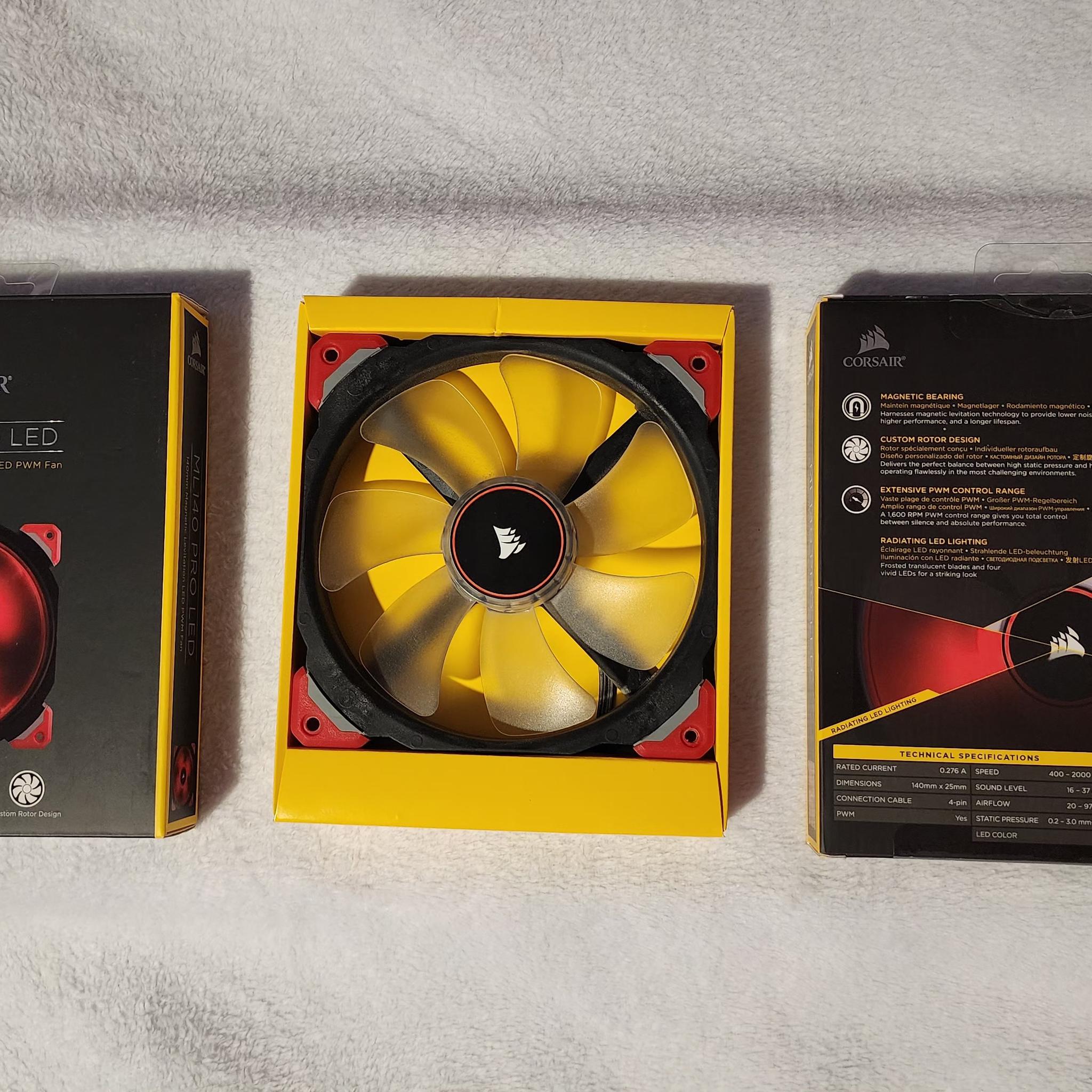 3 Corsair ML140 Pro LED, Red, 140mm Premium Magnetic Levitation Cooling Fans, 4 Pin