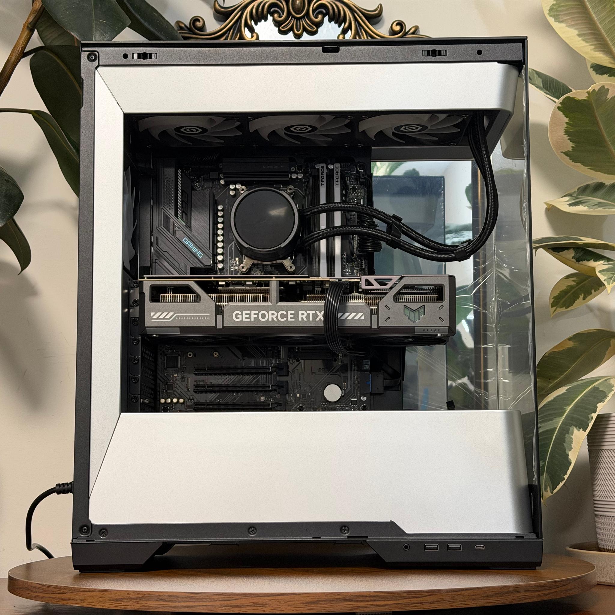 RTX 5070 Ti TUF OC | Ryzen 7 9800X3D | 32GB DDR5-6000 | B850 | 1TB SSD | 1000W Custom Gaming PC