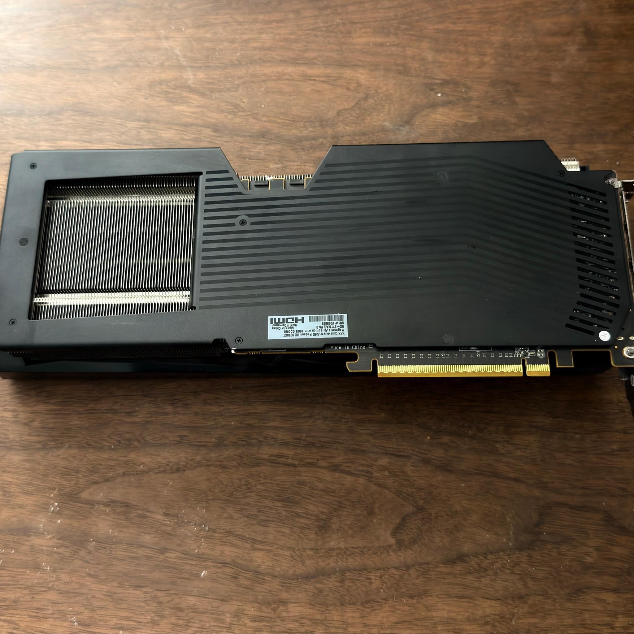 XFX Radeon RX 9070 XT Quicksilver Triple Fan 16GB
