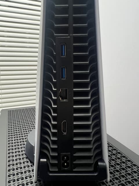 Playstation 5 + Black Plates