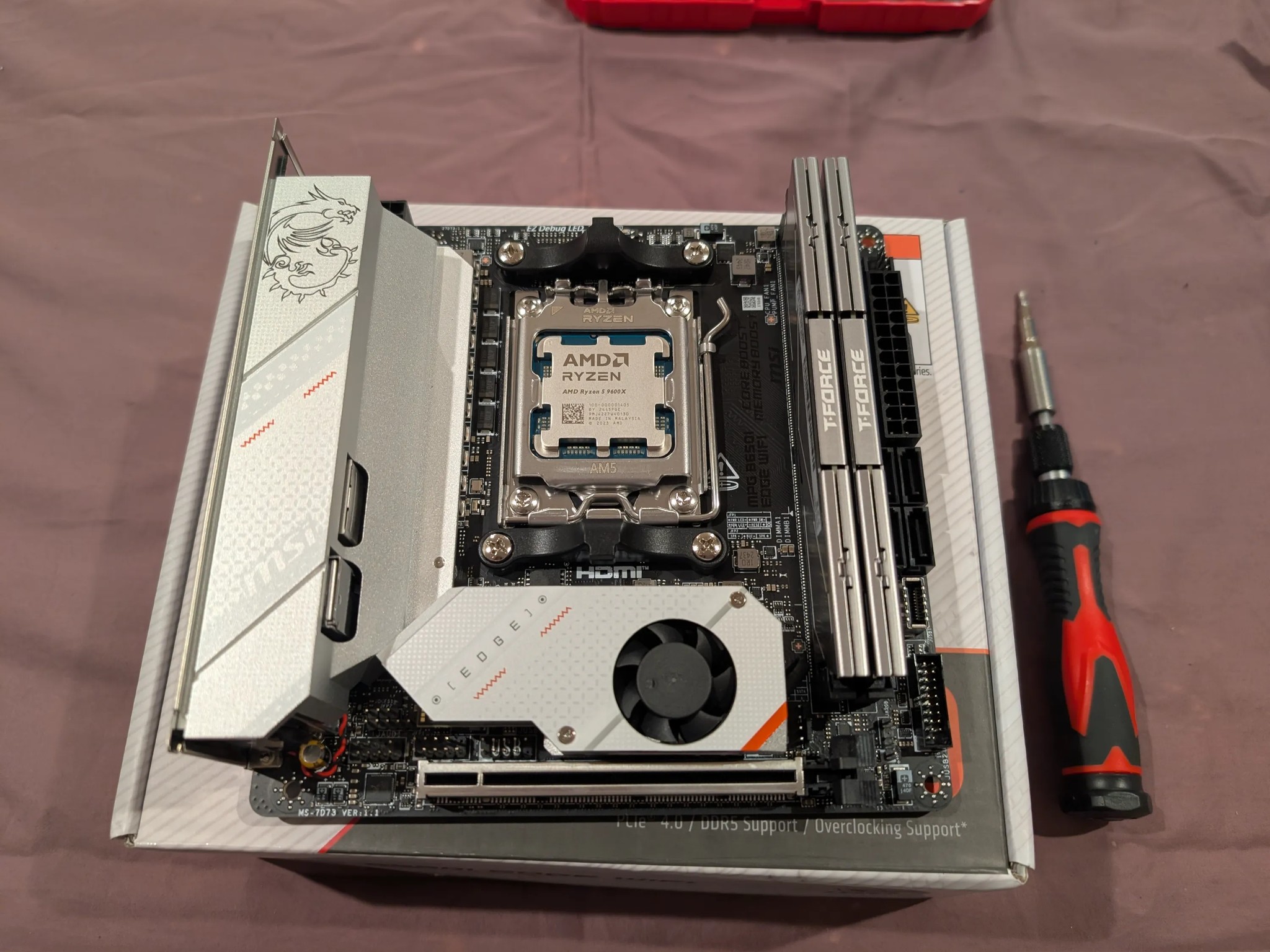 Tiny Powerhouse Gaming PC - Lian Li Dan A4-H2O Mini ITX build - 5070 Ti