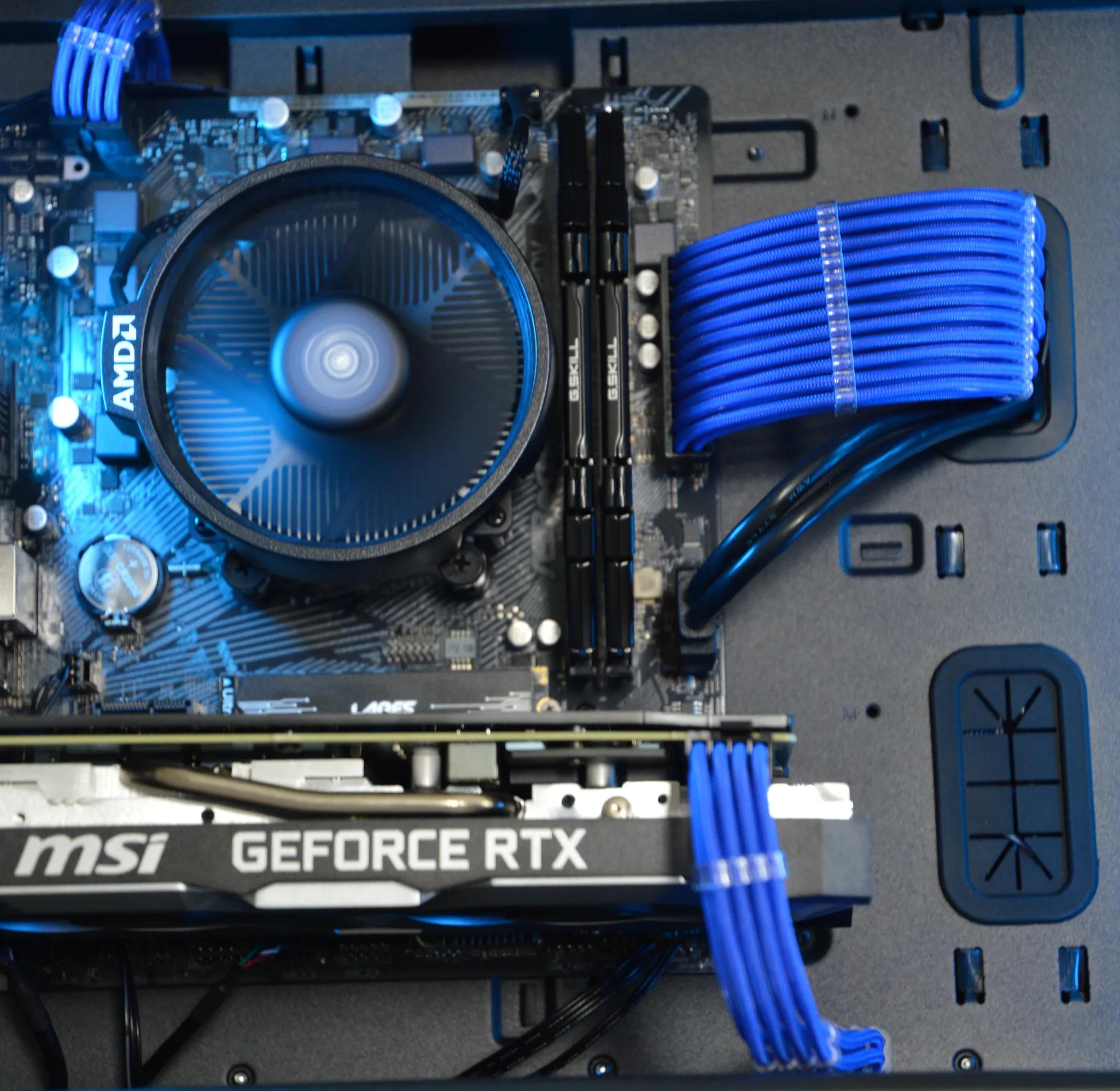 🔵⚫️| RTX 2060 6GB | RYZEN 5 5500 | 16GB GSKILL RAM | 1TB NVME SSD | Midnight Azure |