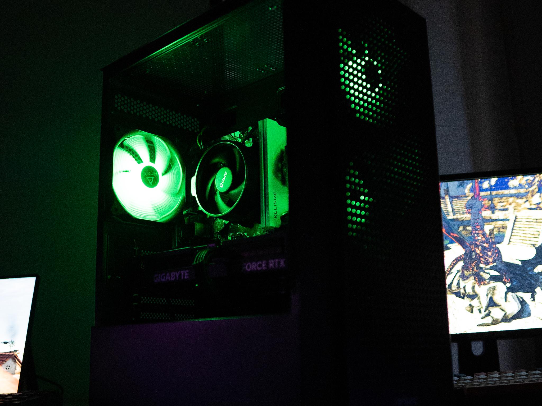 ⛈️❄️ | GIGABYTE RTX 4060 Ti | RYZEN 7 5700X | 32GB DDR4 RAM | 2TB NVME SSD | Arctic Snow 2.0