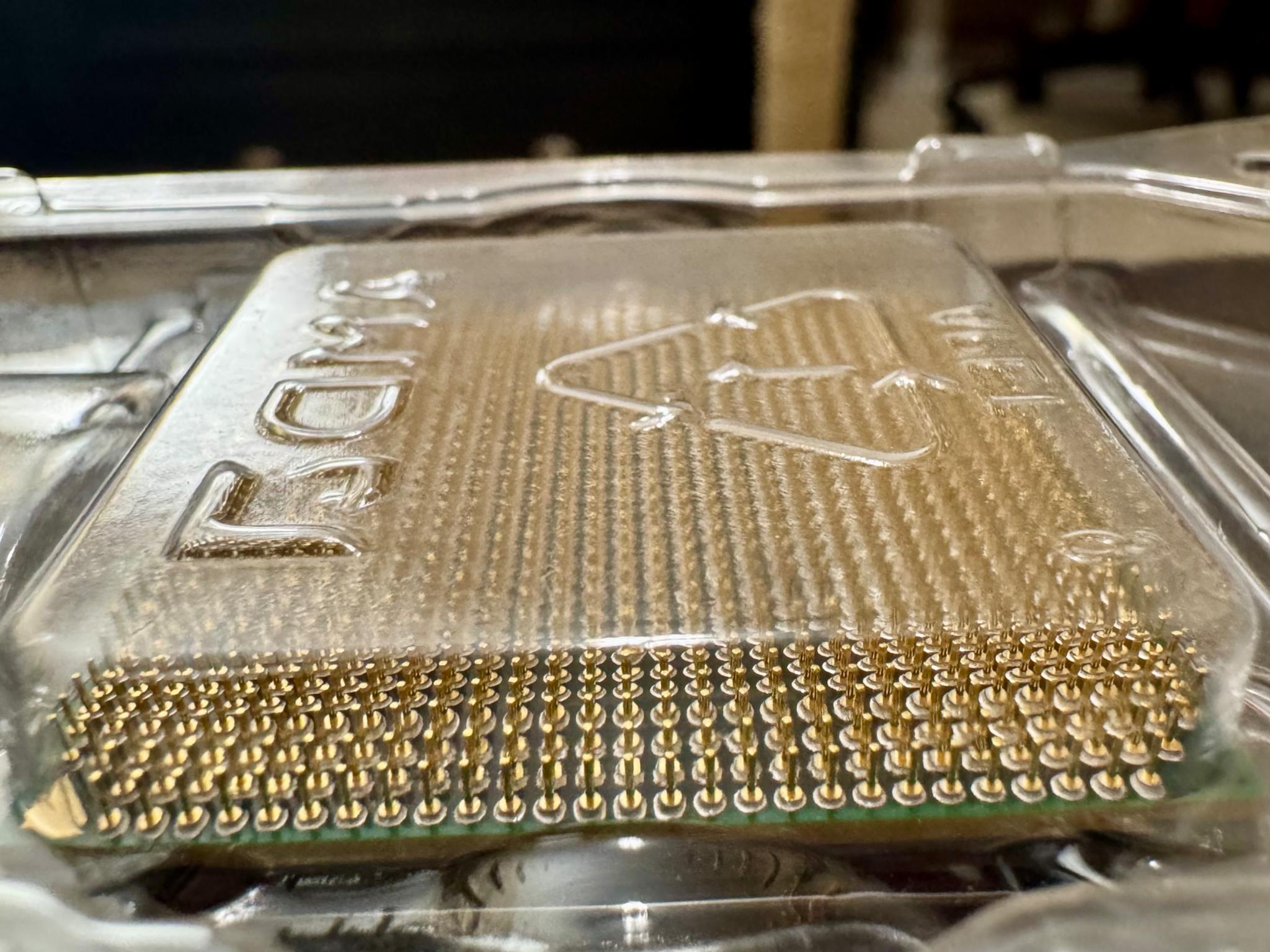 AMD FX-6300 6-Core 3.5 GHz Socket AM3+ 95W FD6300 FX FX8300 Desktop Processor