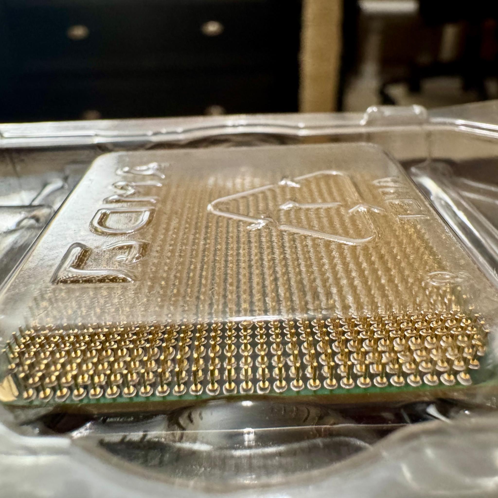 AMD FX-6300 6-Core 3.5 GHz Socket AM3+ 95W FD6300 FX FX8300 Desktop Processor