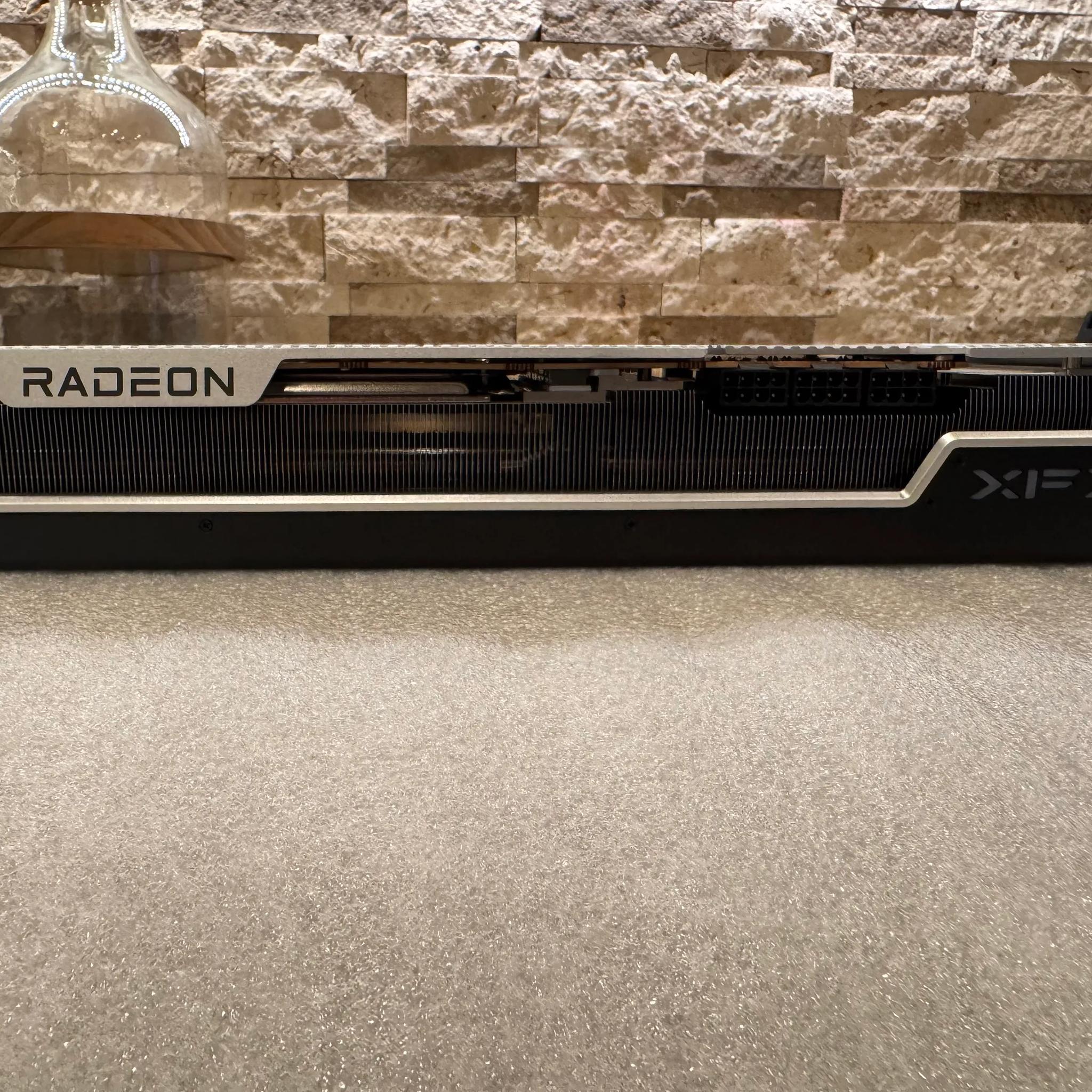 XFX SPEEDSTER MERC 310 AMD Radeon™ RX 7900 XTX Black Edition