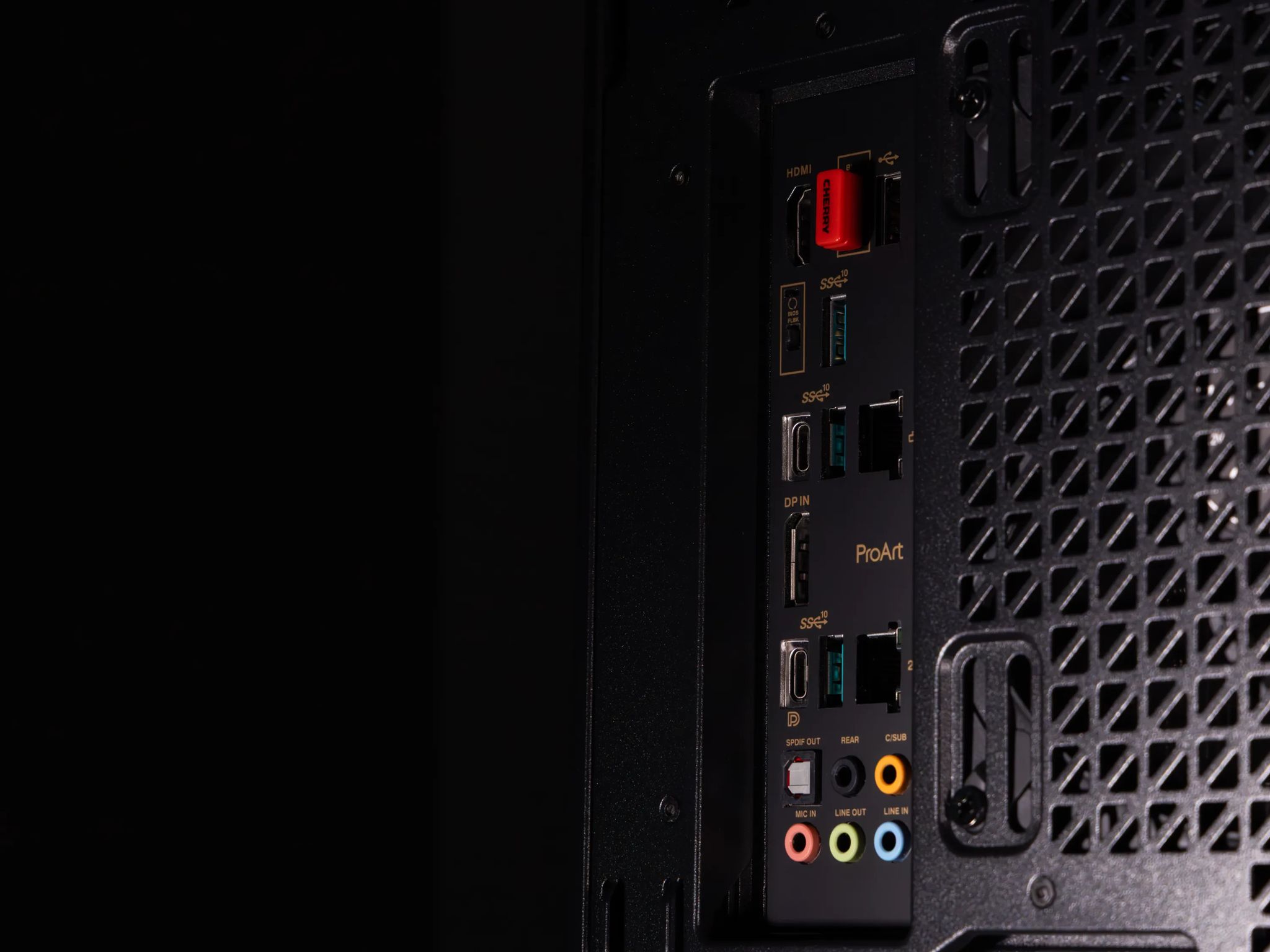 🦂 Alcantara 🦂 RTX 4070 Super / AMD R7 9700X / 1TB NVME / 32GB DDR5 RAM / 420 AIO / Windows 11 Pro