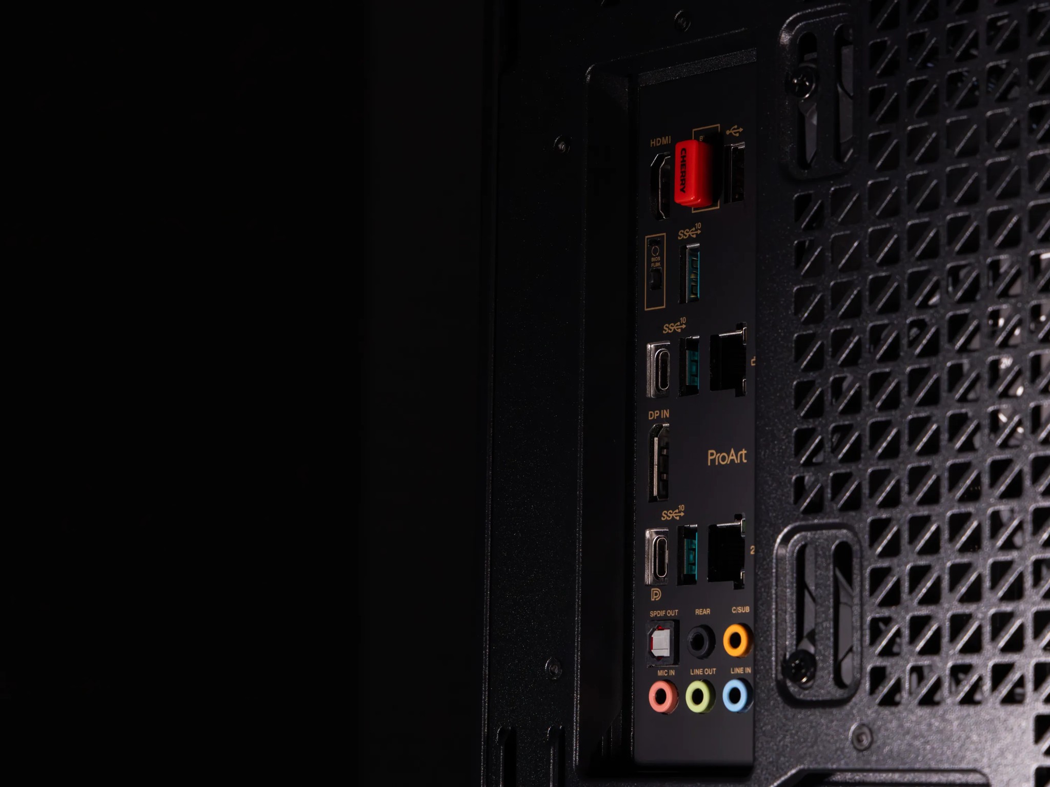 🦂 Alcantara 🦂 RTX 4070 Super / AMD R7 9700X / 1TB NVME / 32GB DDR5 RAM / 420 AIO / Windows 11 Pro