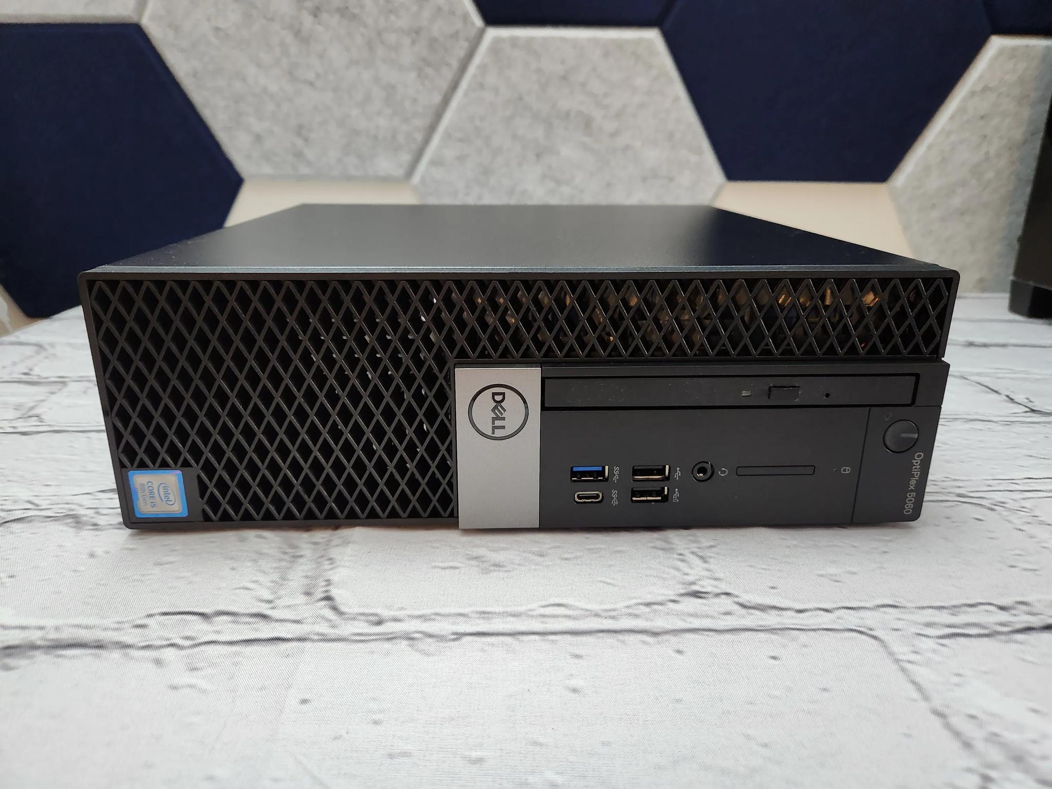Faceplate swapped Dell Precision 3431